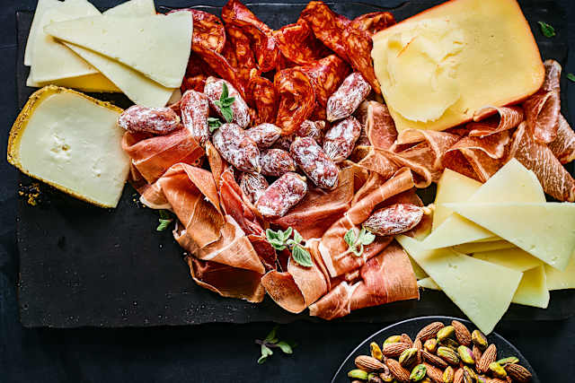 Collection Spanish Charcuterie, Cheese & Nuts Platter