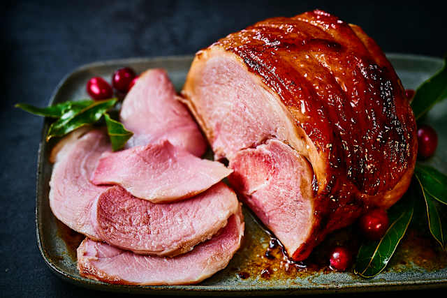 Collection Outdoor Bred Heritage Gold Gammon with a Sugar Baked Glaze (Serves 6)