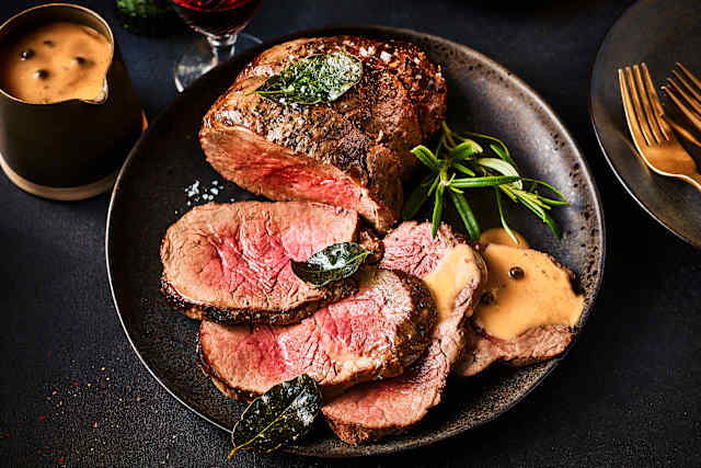 Collections Irish Chateaubriand of Beef with Peppercorn Sauce (Serves 4)