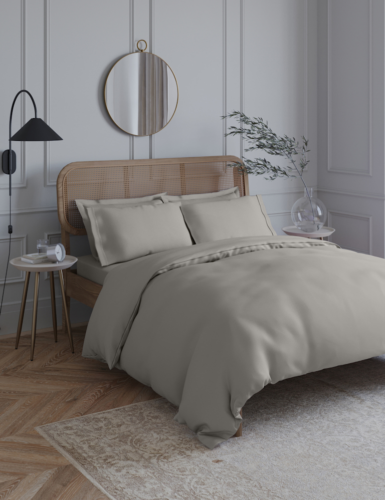 Egyptian Cotton 230 Thread Count Crisp Duvet Cover