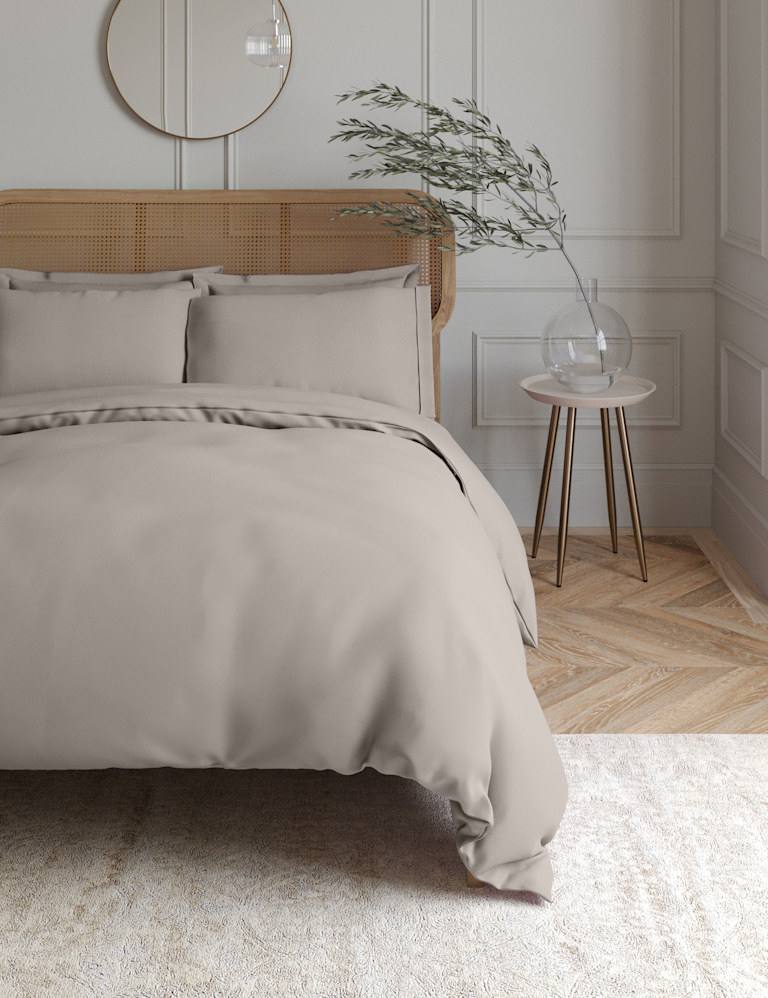 Egyptian Cotton 230 Thread Count Crisp Duvet Cover