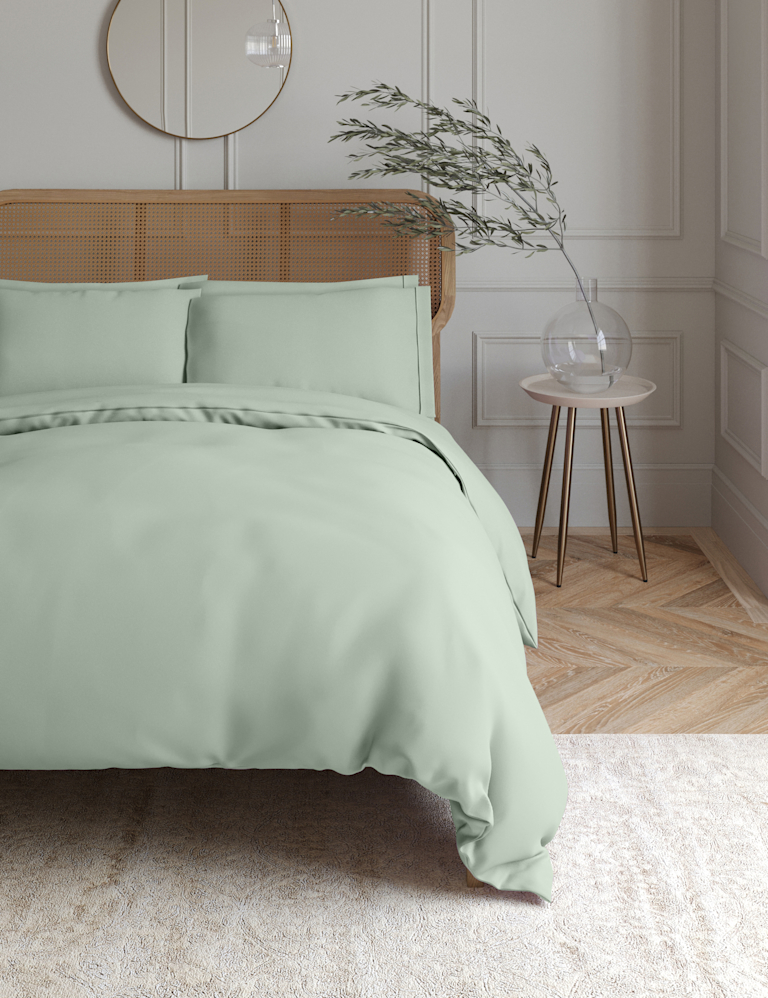 Egyptian Cotton 230 Thread Count Crisp Duvet Cover