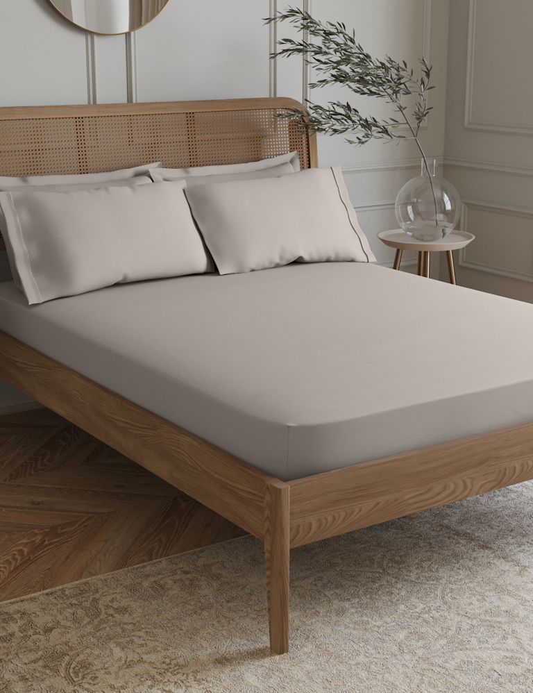 Egyptian Cotton 230 Thread Count Crisp Extra Deep Fitted Sheet