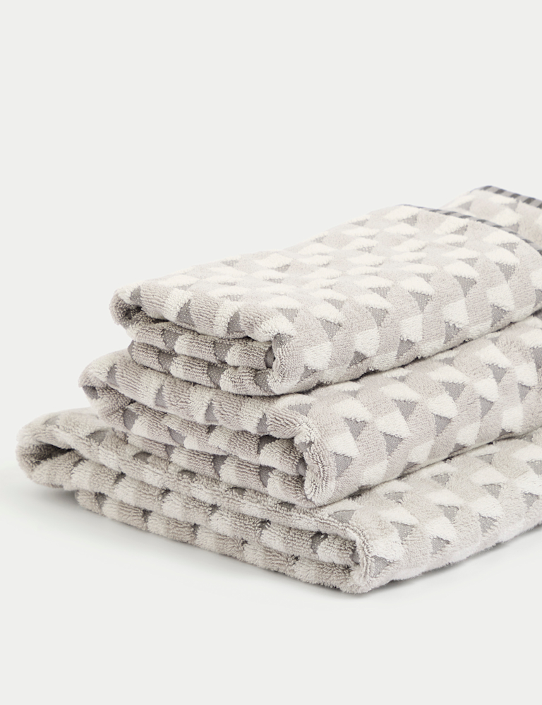 Pure Cotton Geometric Triangle Towel
