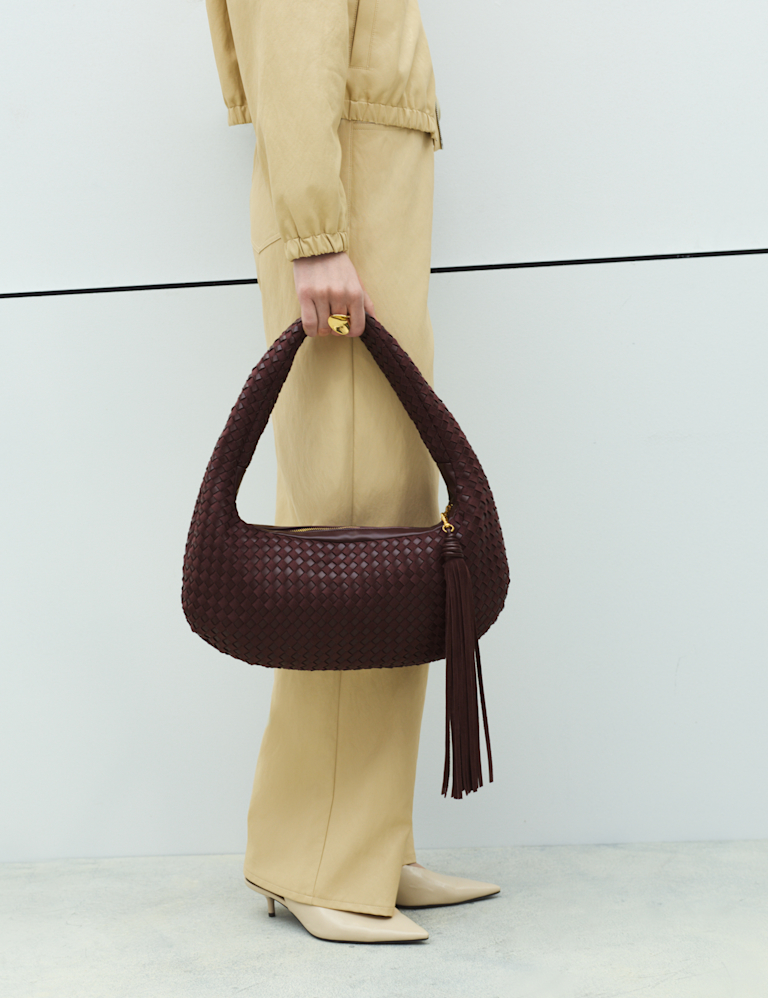 Woven Rounded Hobo Bag Woven Rounded Hobo Bag