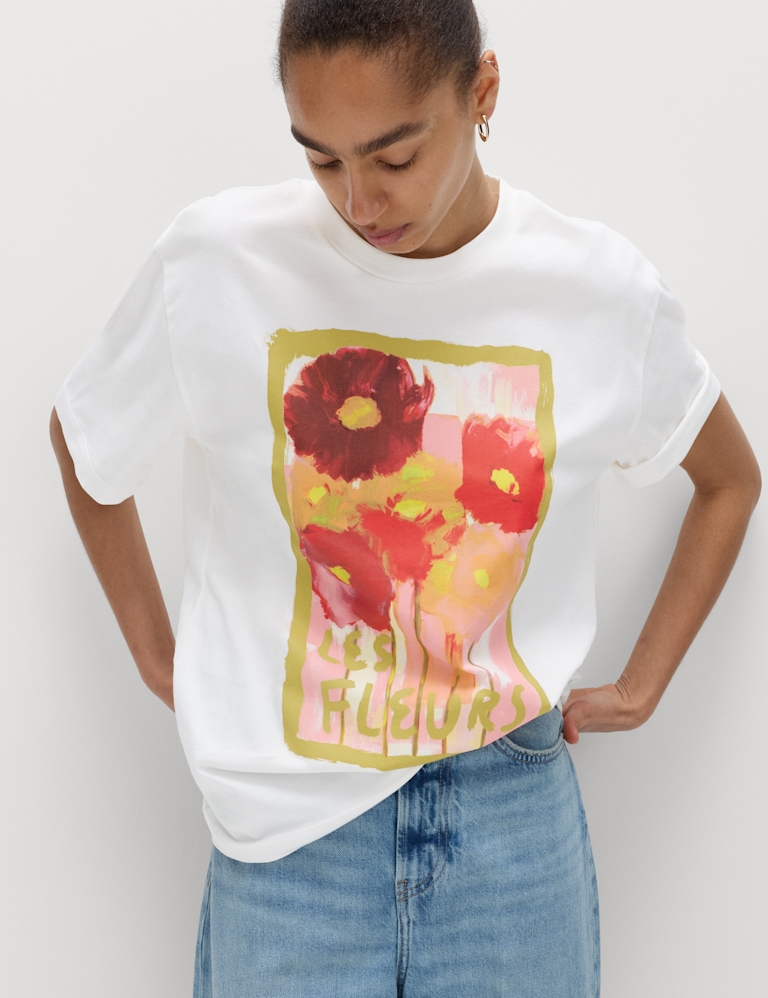 Pure Cotton Floral Oversized Graphic T-Shirt Pure Cotton Floral Oversized Graphic T-Shirt
