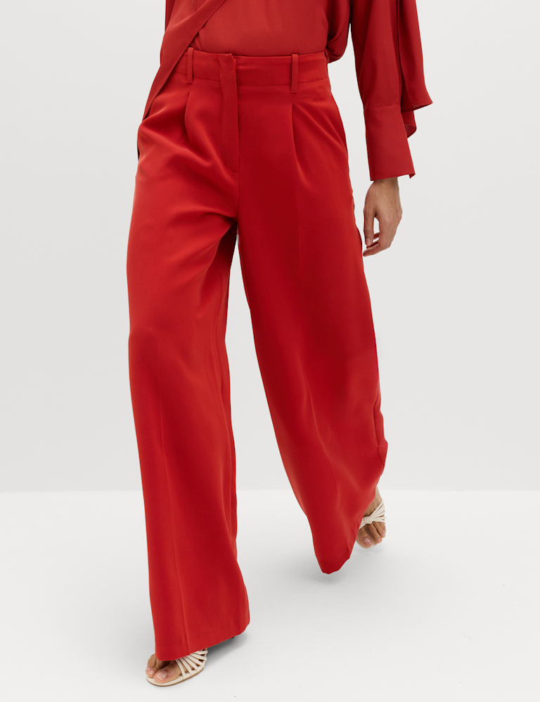 Single Pleat Wide Leg Trousers
