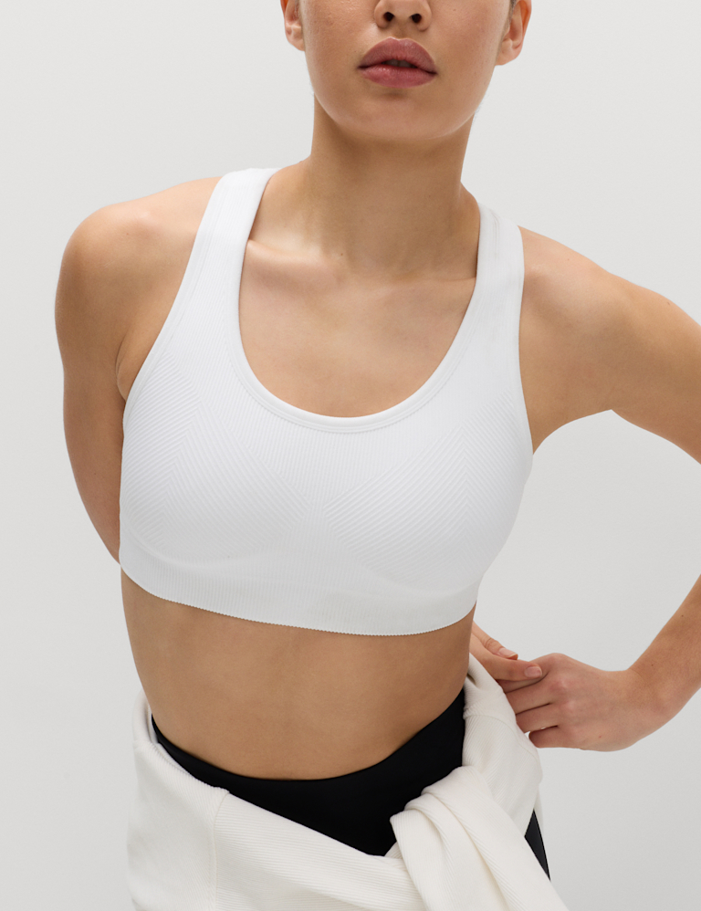 Reversible Seamless Medium Support Sports Bra