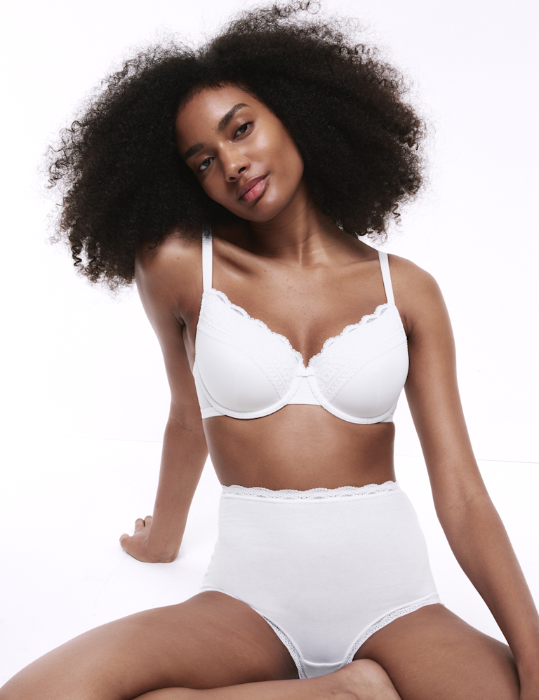 Lace Trim Padded Full Cup Wired Bra A-E