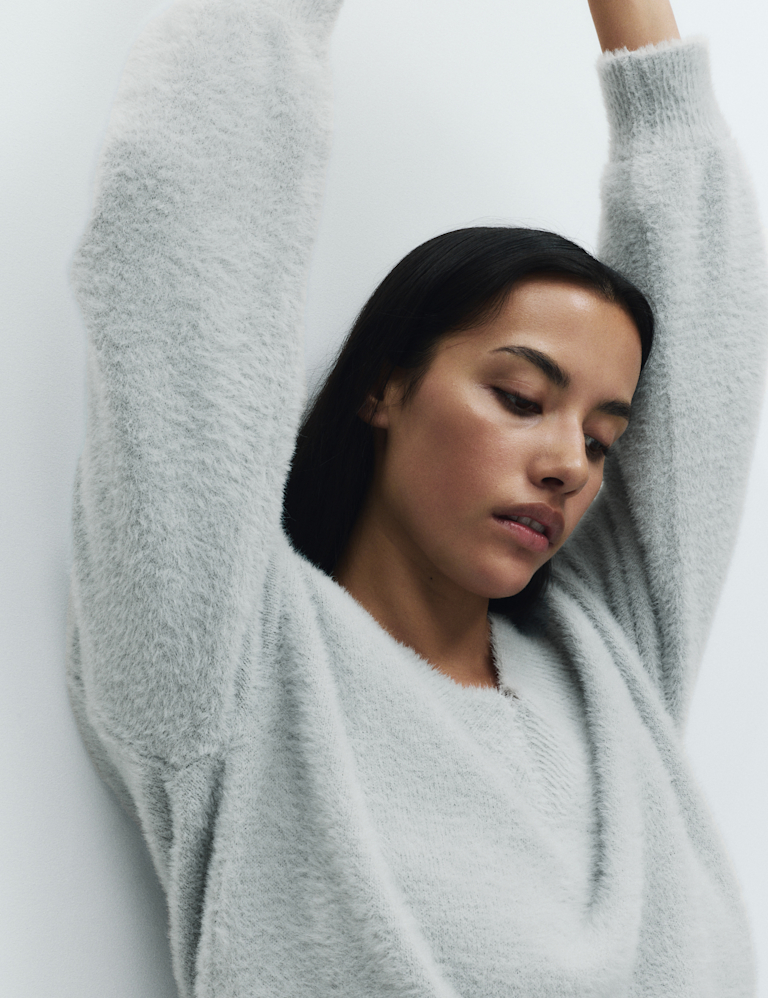 Feather Knit V-Neck Pyjama Top Feather Knit V-Neck Pyjama Top