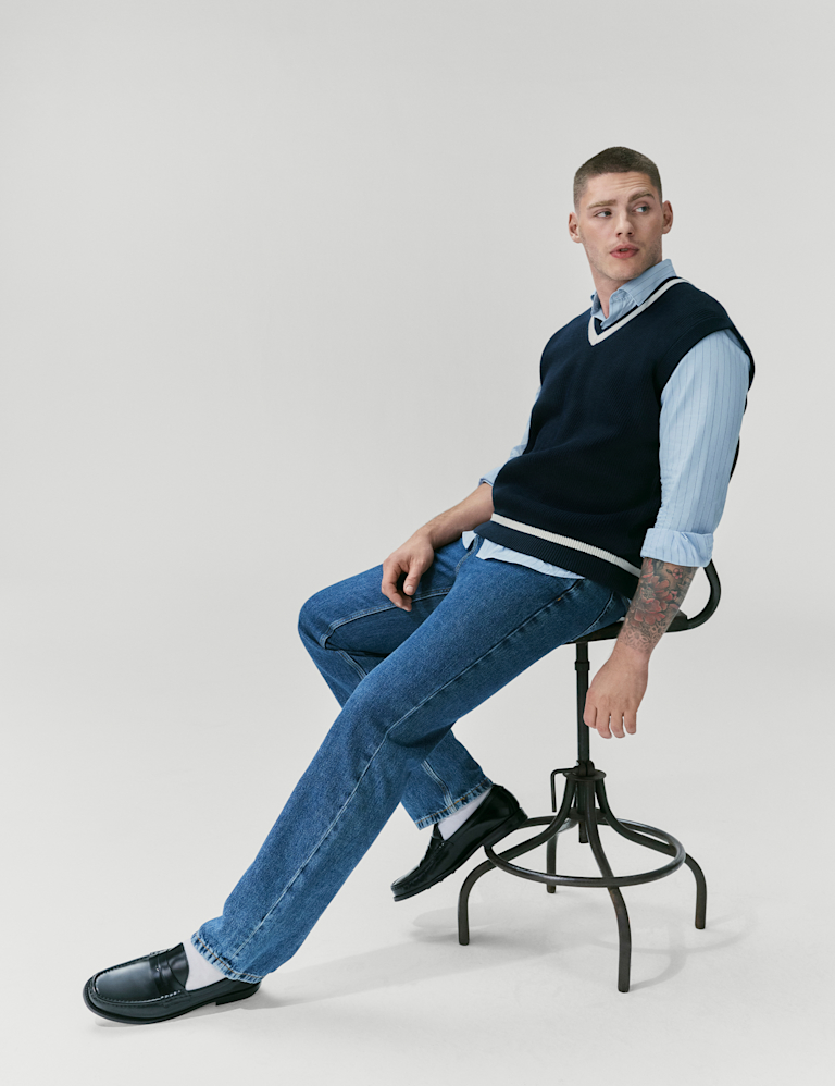 Straight Fit Stretch Jeans