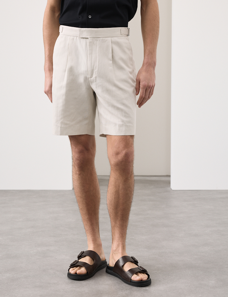 Cotton Linen Blend Pleat Front Shorts