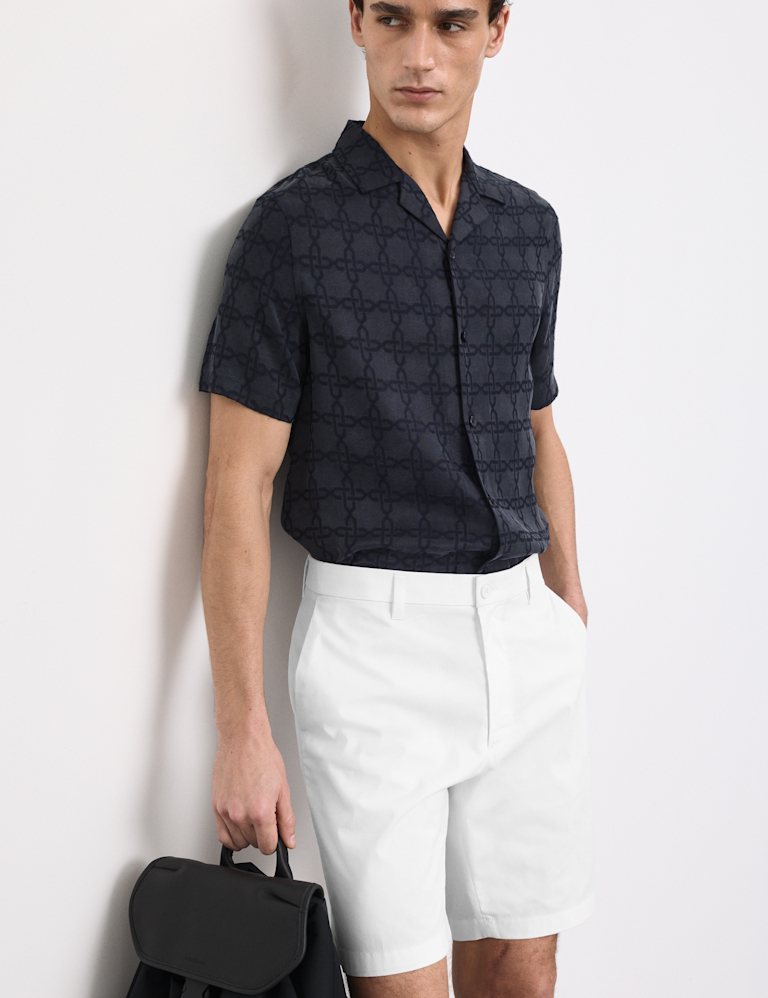 Regular Fit Super Lightweight Chino Shorts