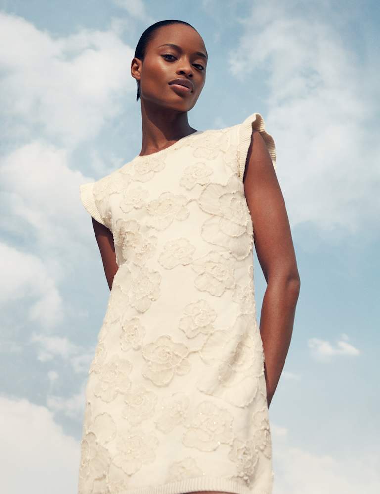 Floral Textured Knitted Mini Dress