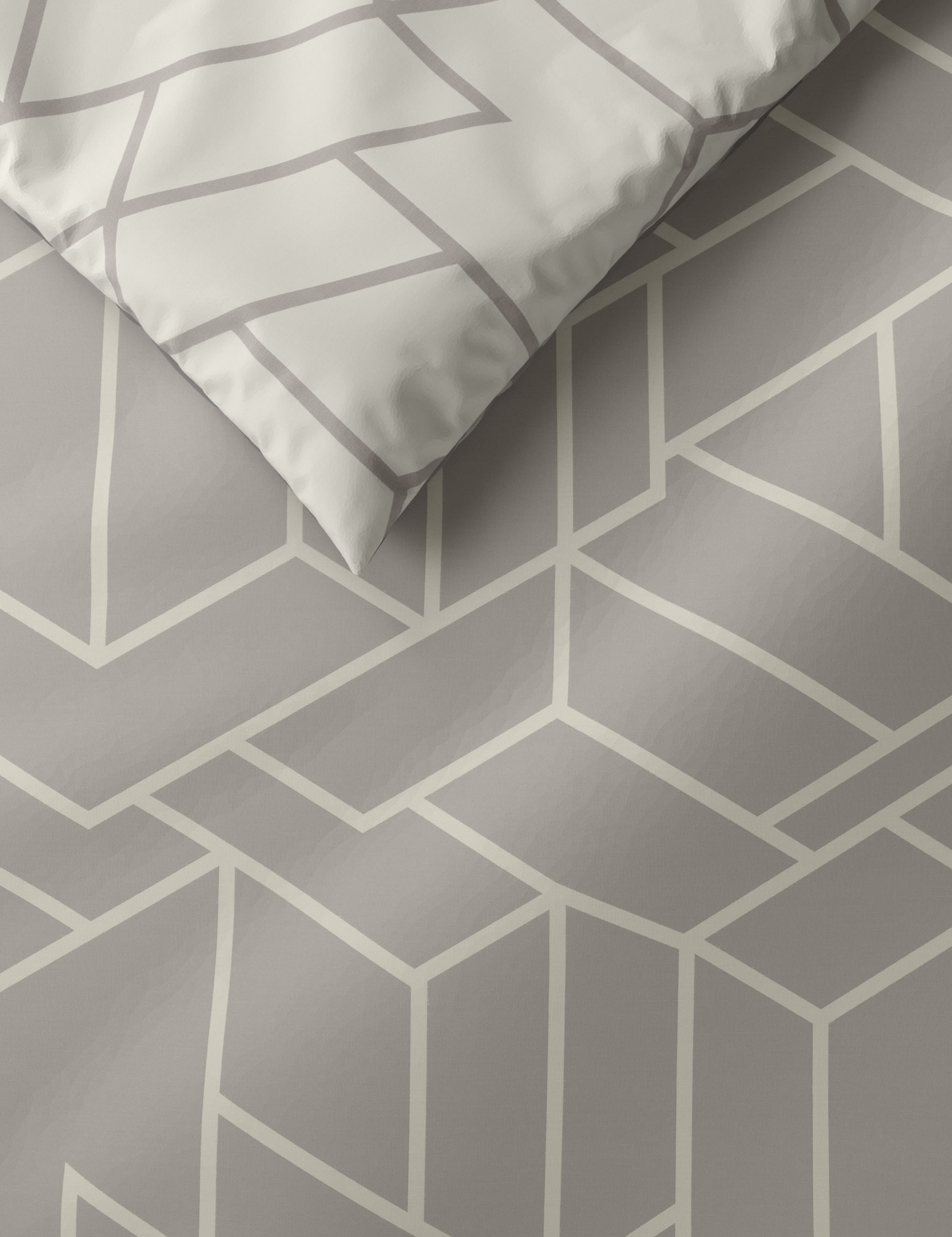 Cotton Blend Geometric Bedding Set 2 of 5