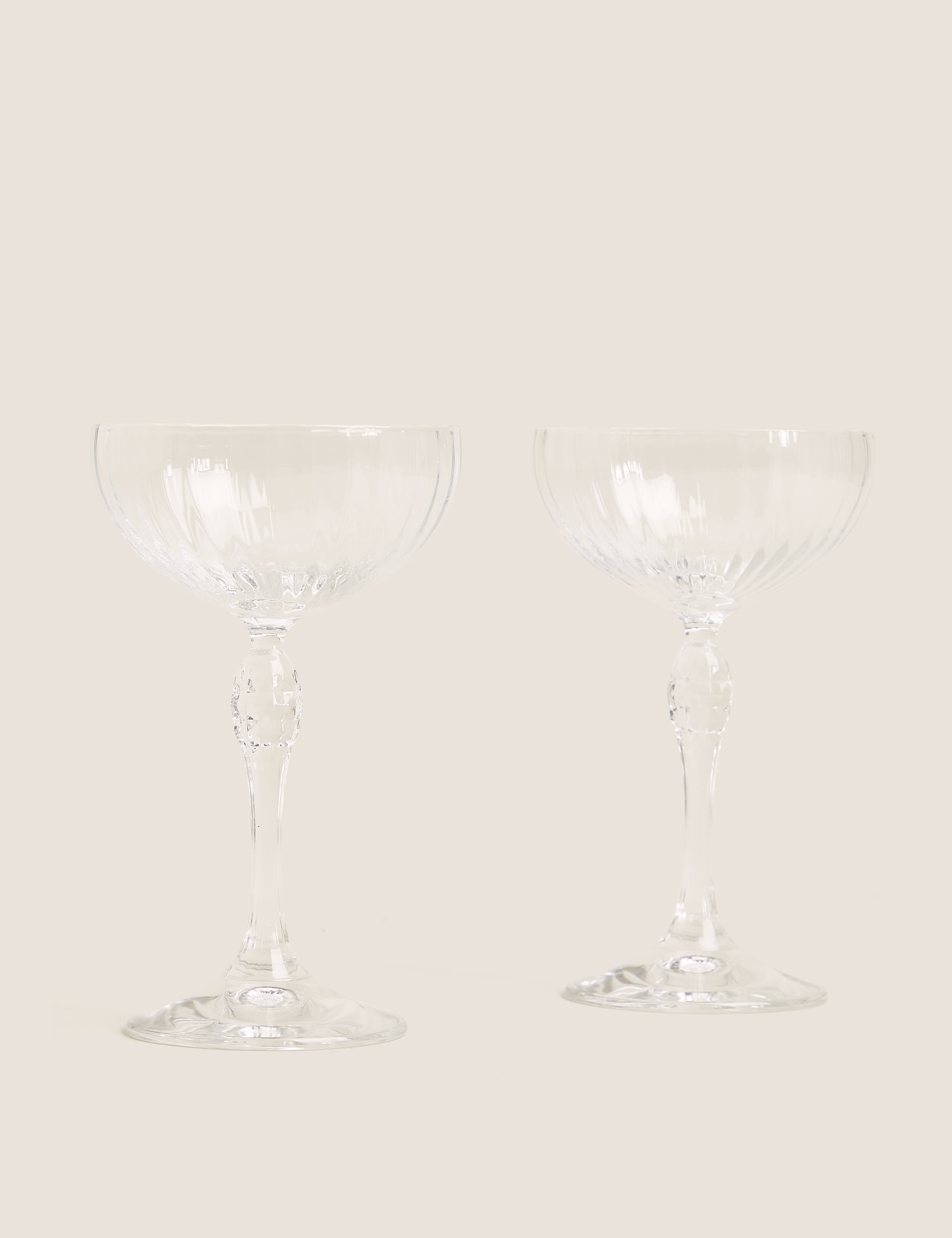 Set of 2 Decorative Champagne Saucers 1 of 3