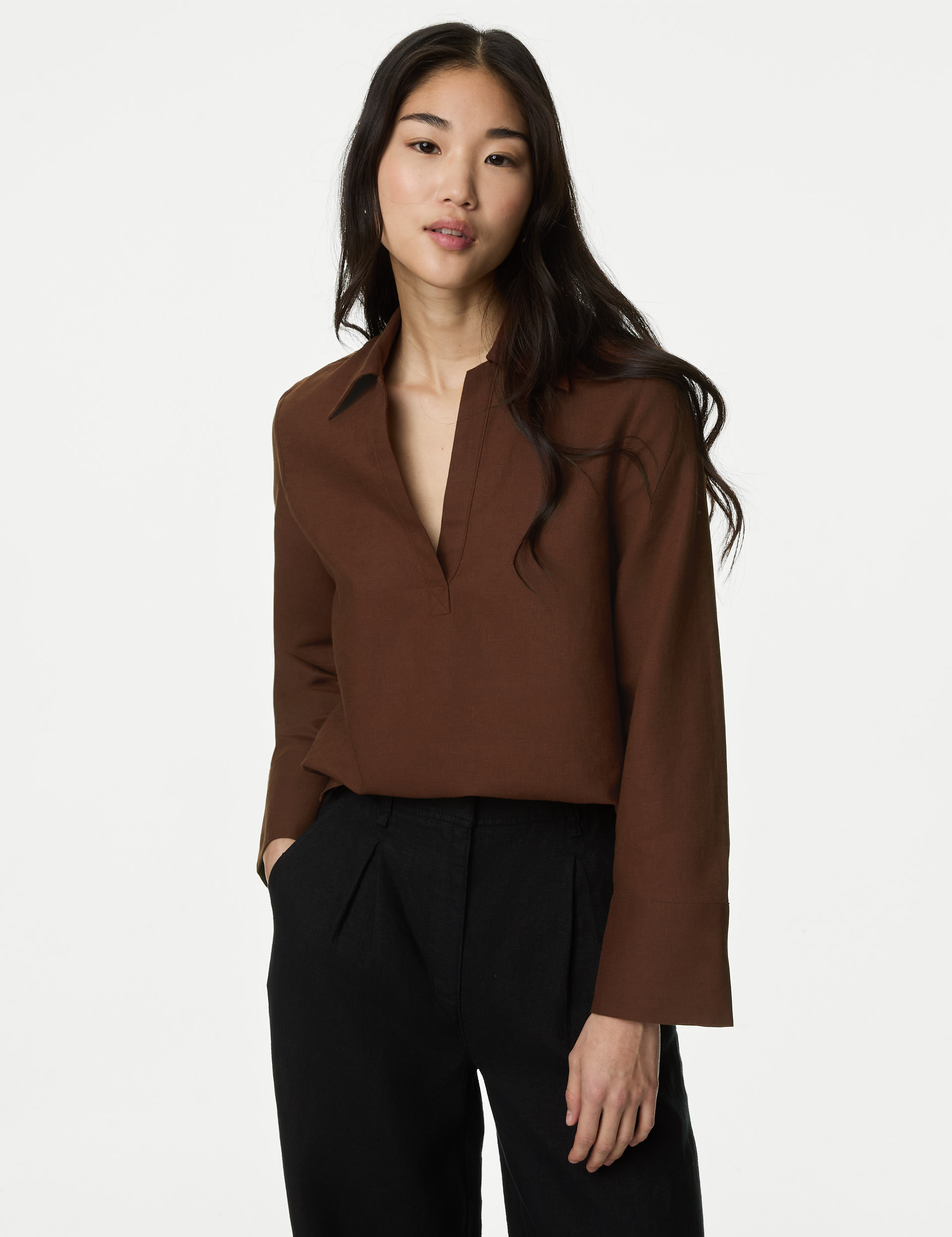 Linen Rich V-Neck Popover Blouse 3 of 5