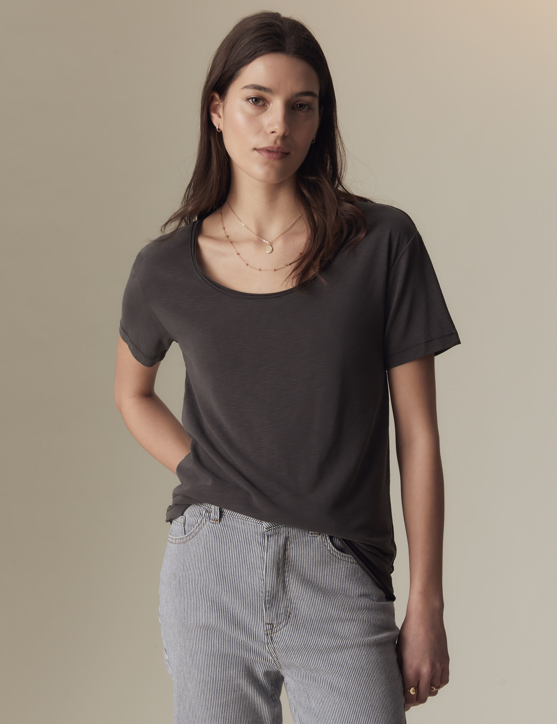 Modal Rich Scoop Neck T-Shirt 4 of 5