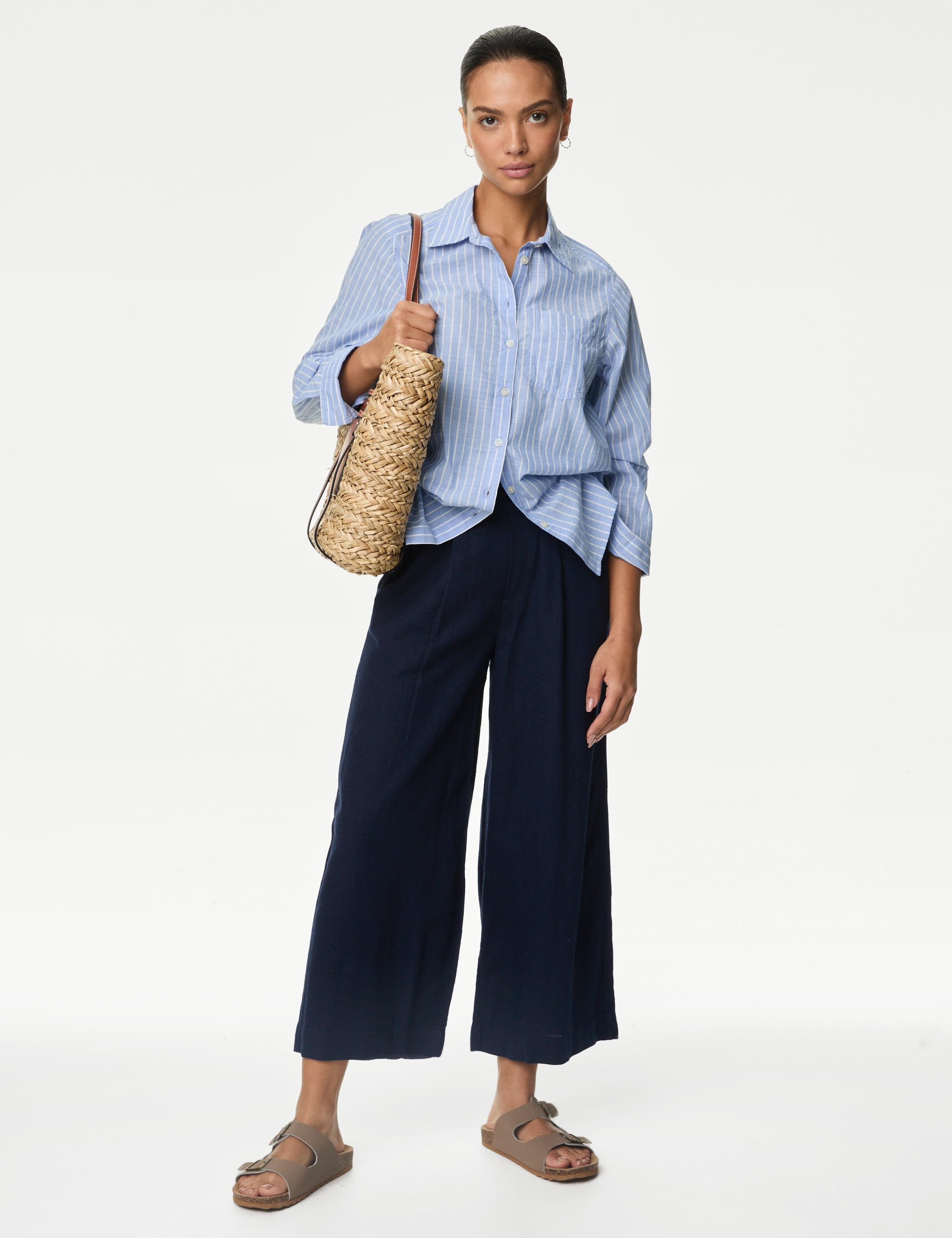 Linen Rich Wide Leg Cropped Trousers 3 of 5