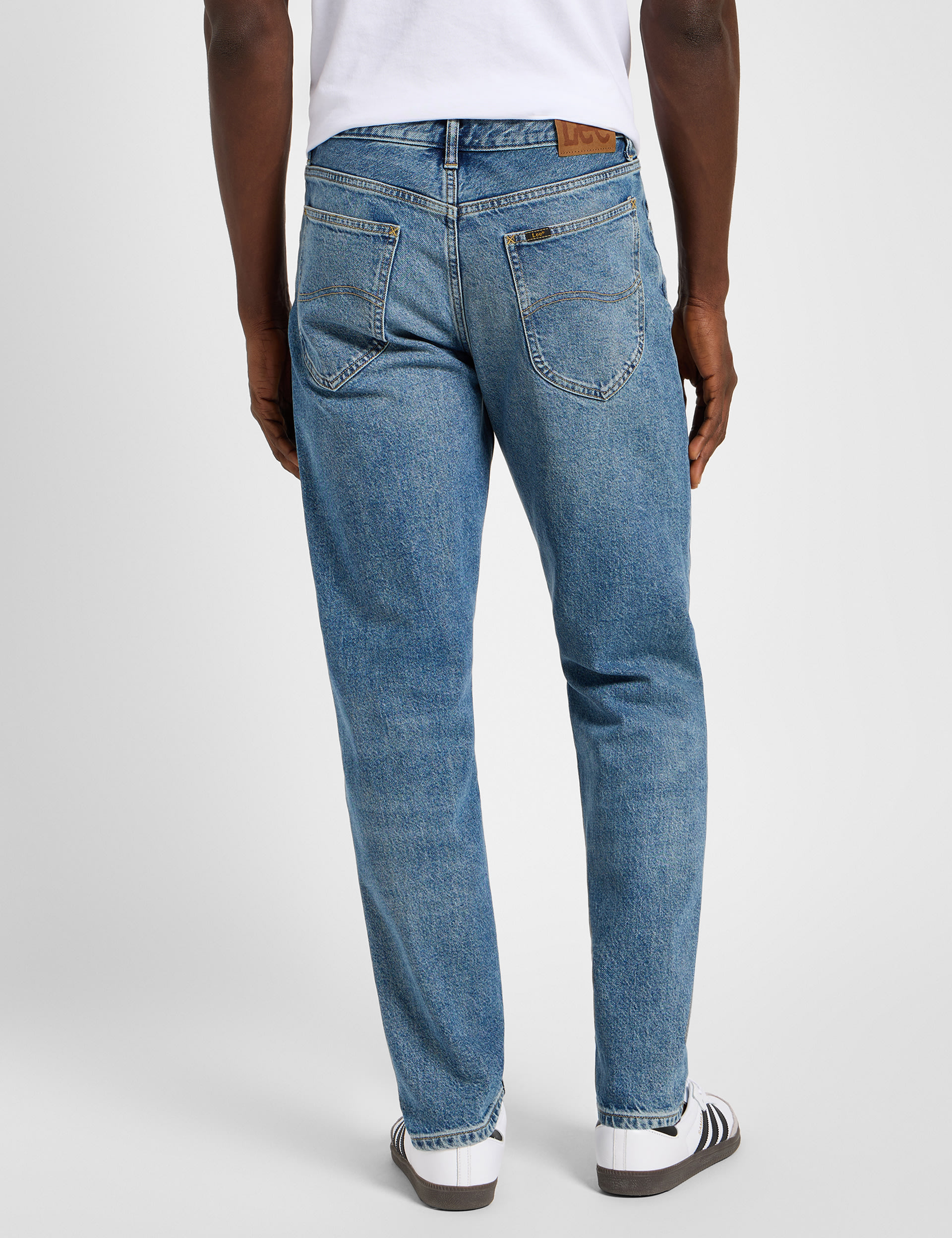 Relaxed Tapered Fit Jeans 3 of 5