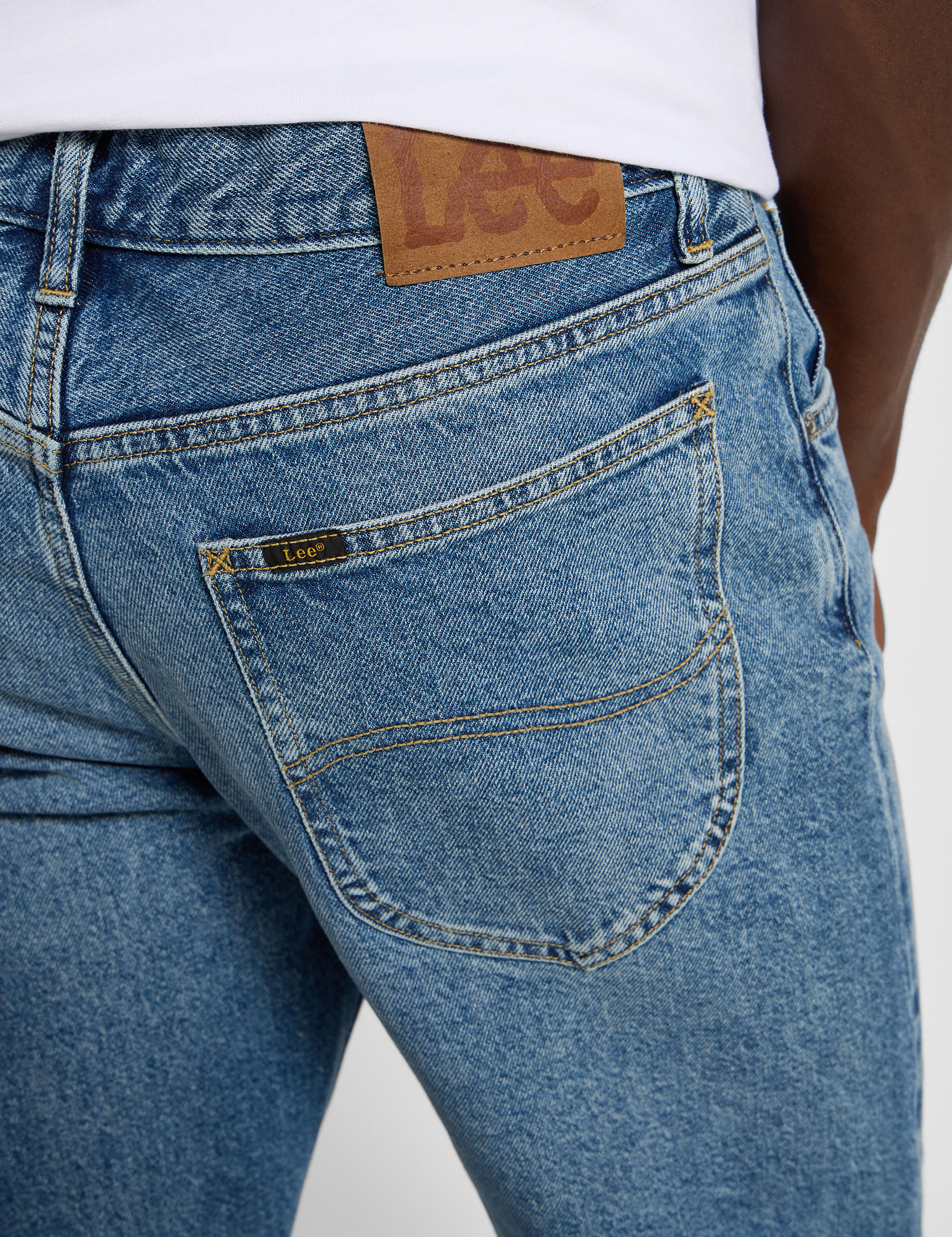 Relaxed Tapered Fit Jeans 5 of 5