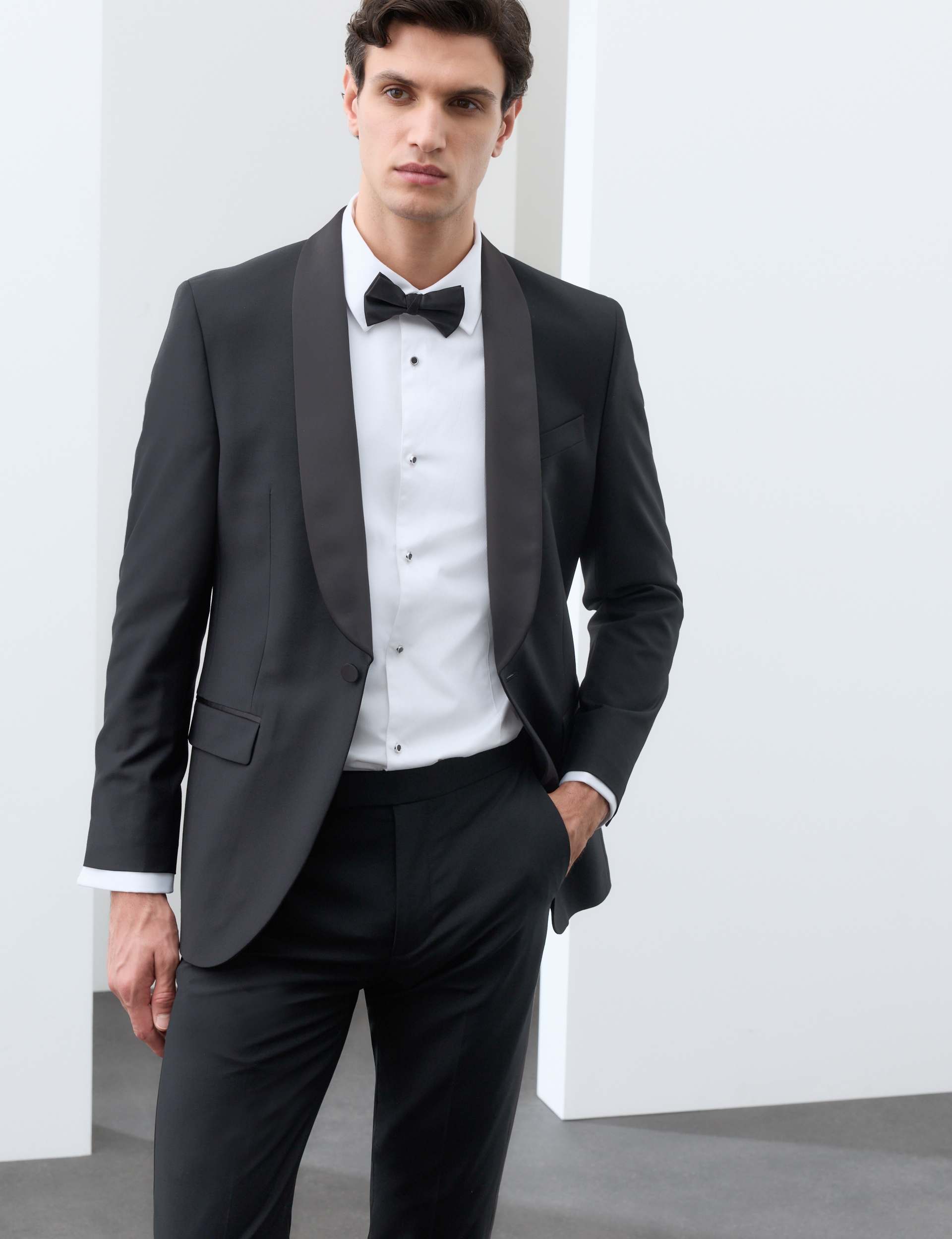 2 Piece Tailored Fit Performance Tuxedo Suit thumbnail 6