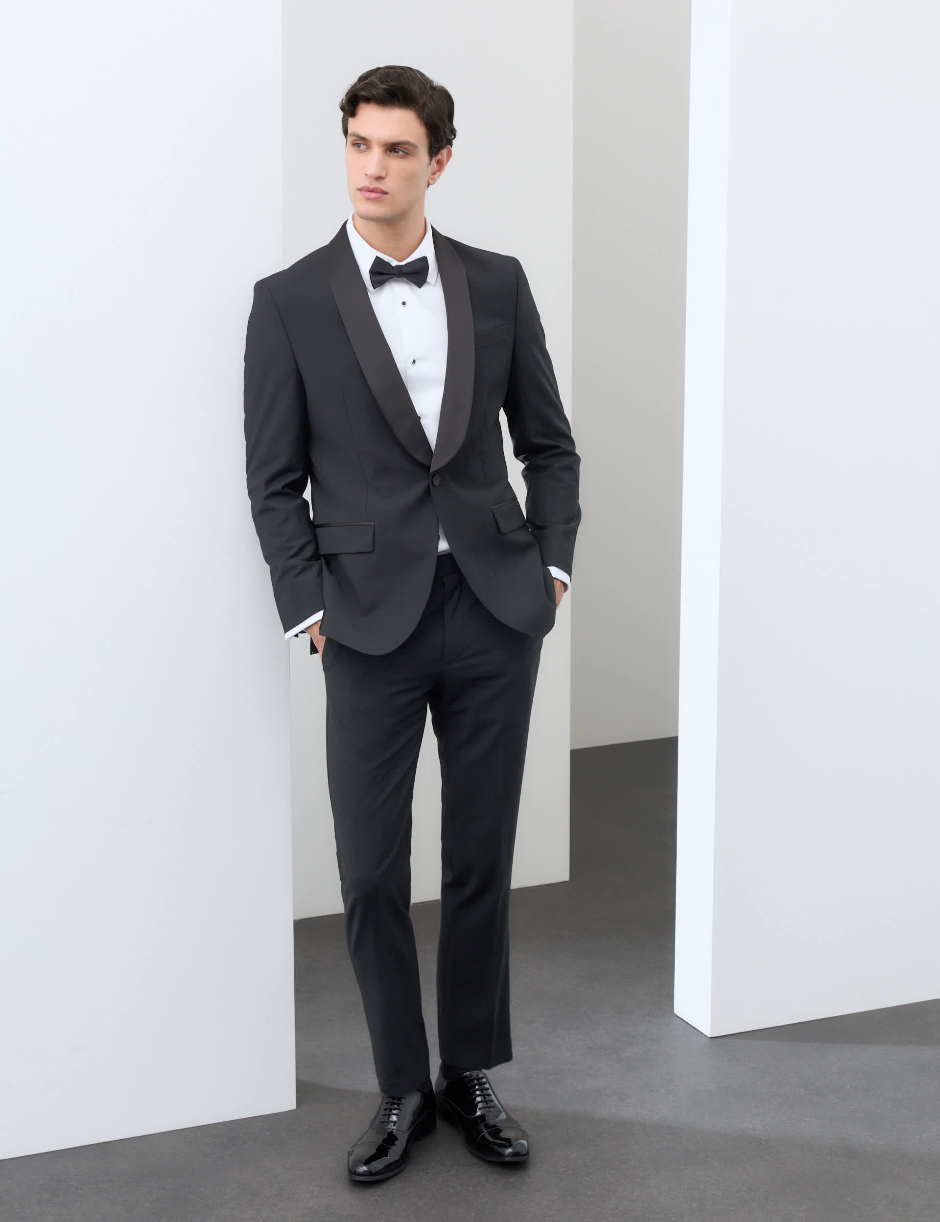 2 Piece Tailored Fit Performance Tuxedo Suit thumbnail 5