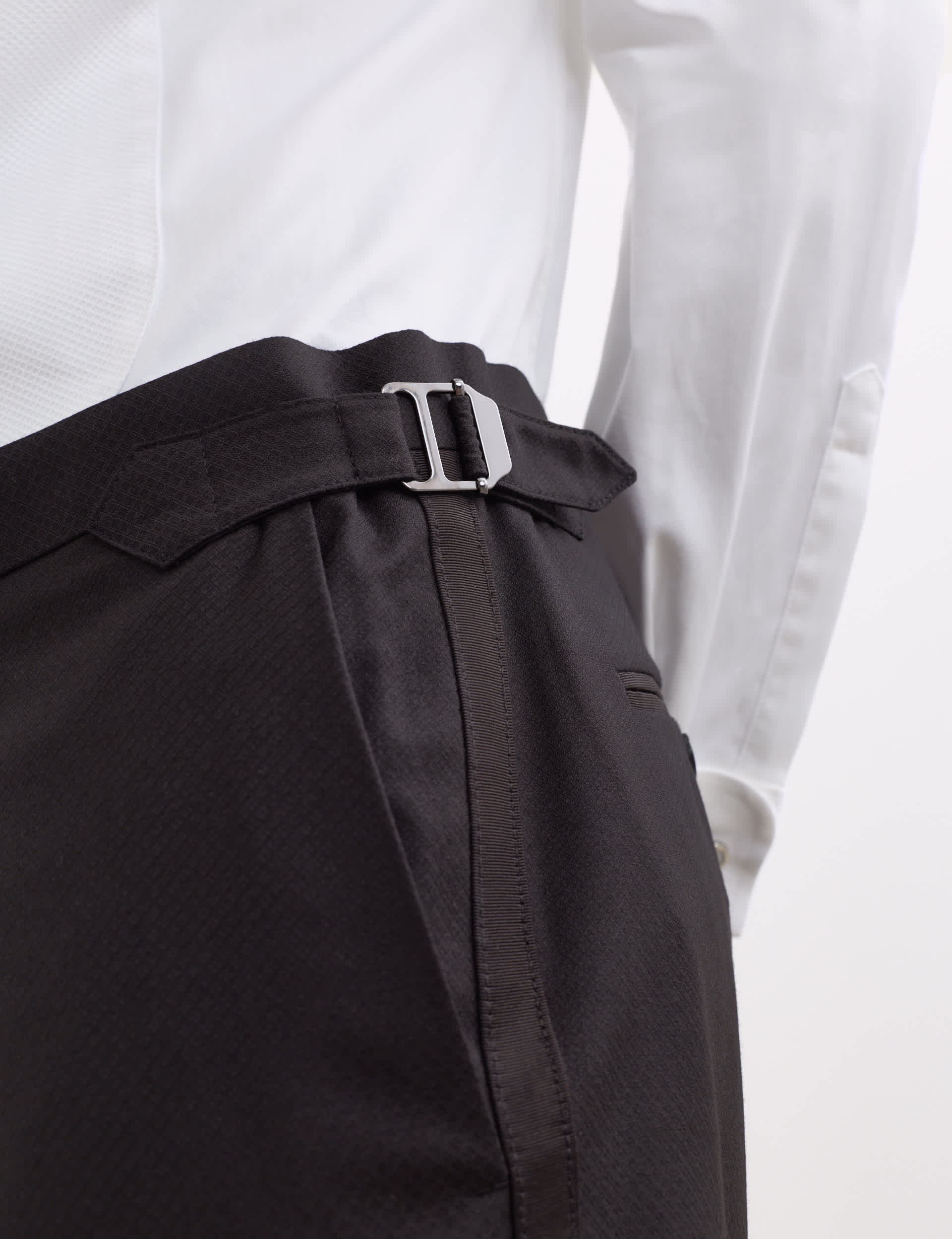 2 Piece Tailored Fit Pure Wool Tuxedo Suit thumbnail 3