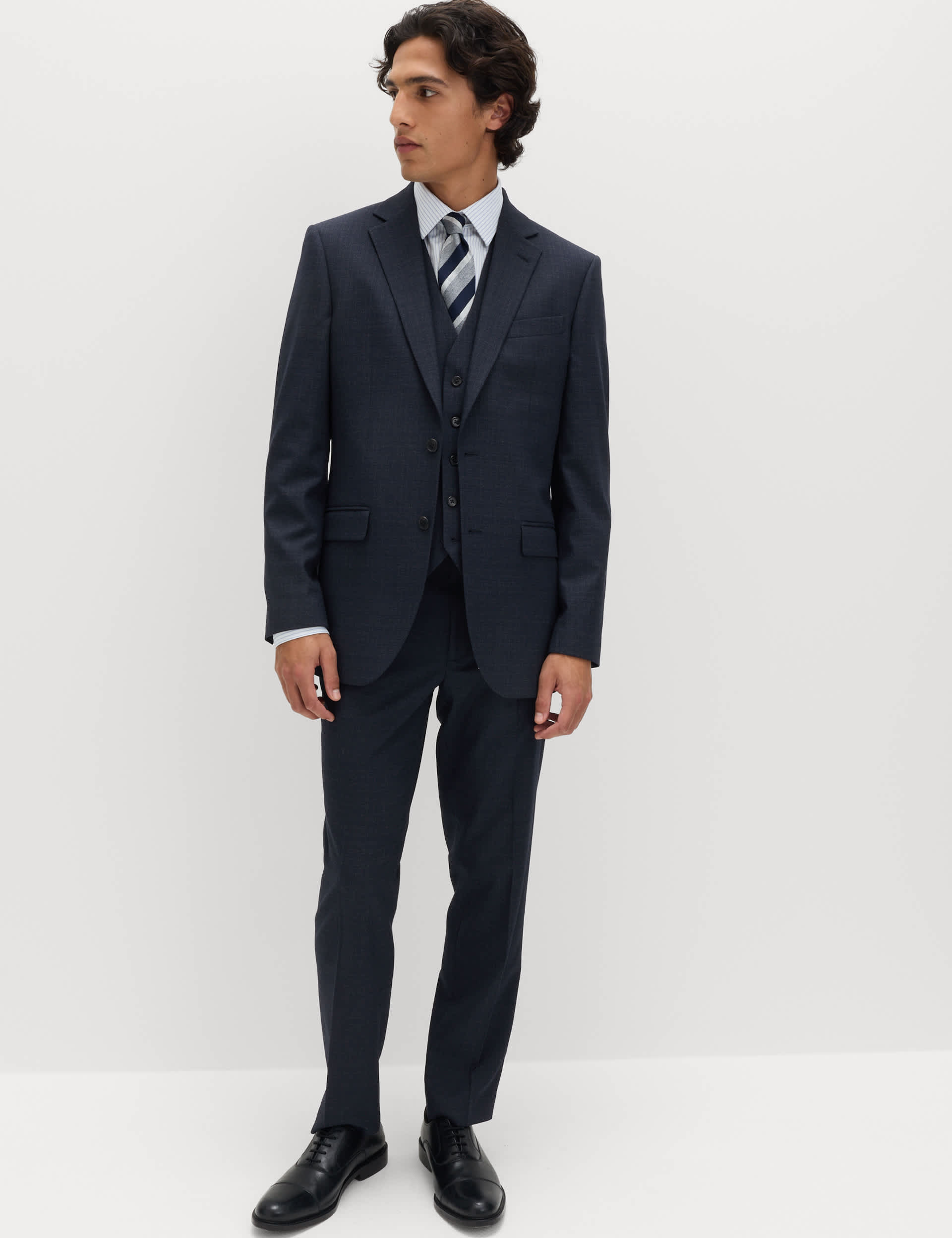 3 Piece Regular Fit Textured Stretch Suit thumbnail 6