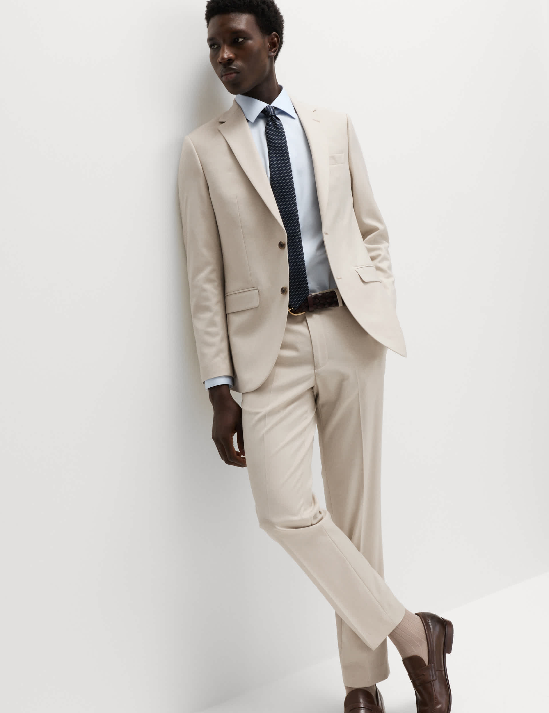 2 Piece Slim Fit Stretch Ultimate Suit thumbnail 5