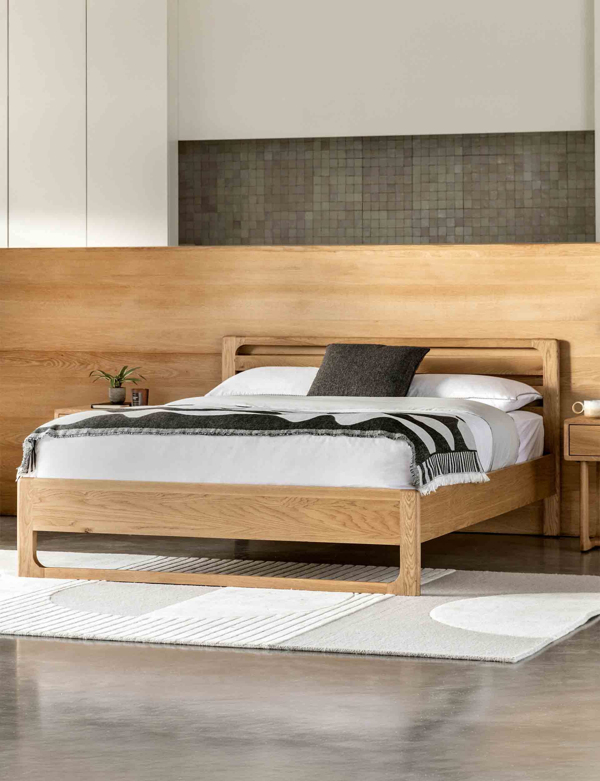 Craft 5' Natural Bed