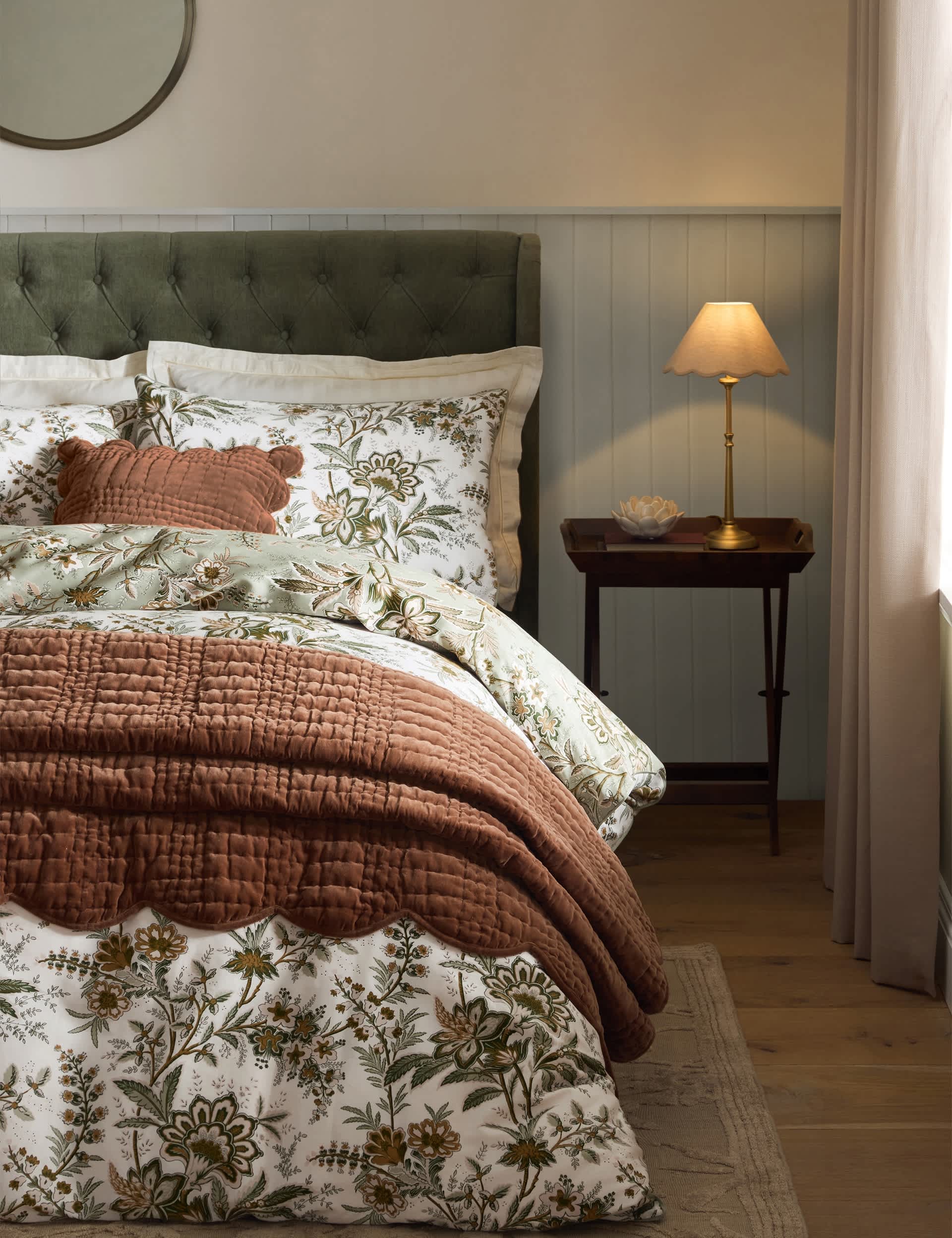 Marlbrook Floral Reversible Bedding Set