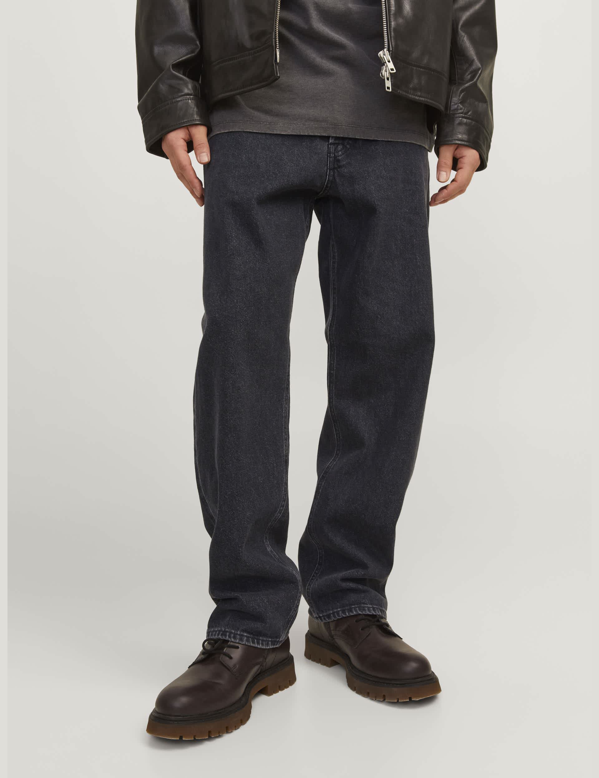 Loose Fit Jeans