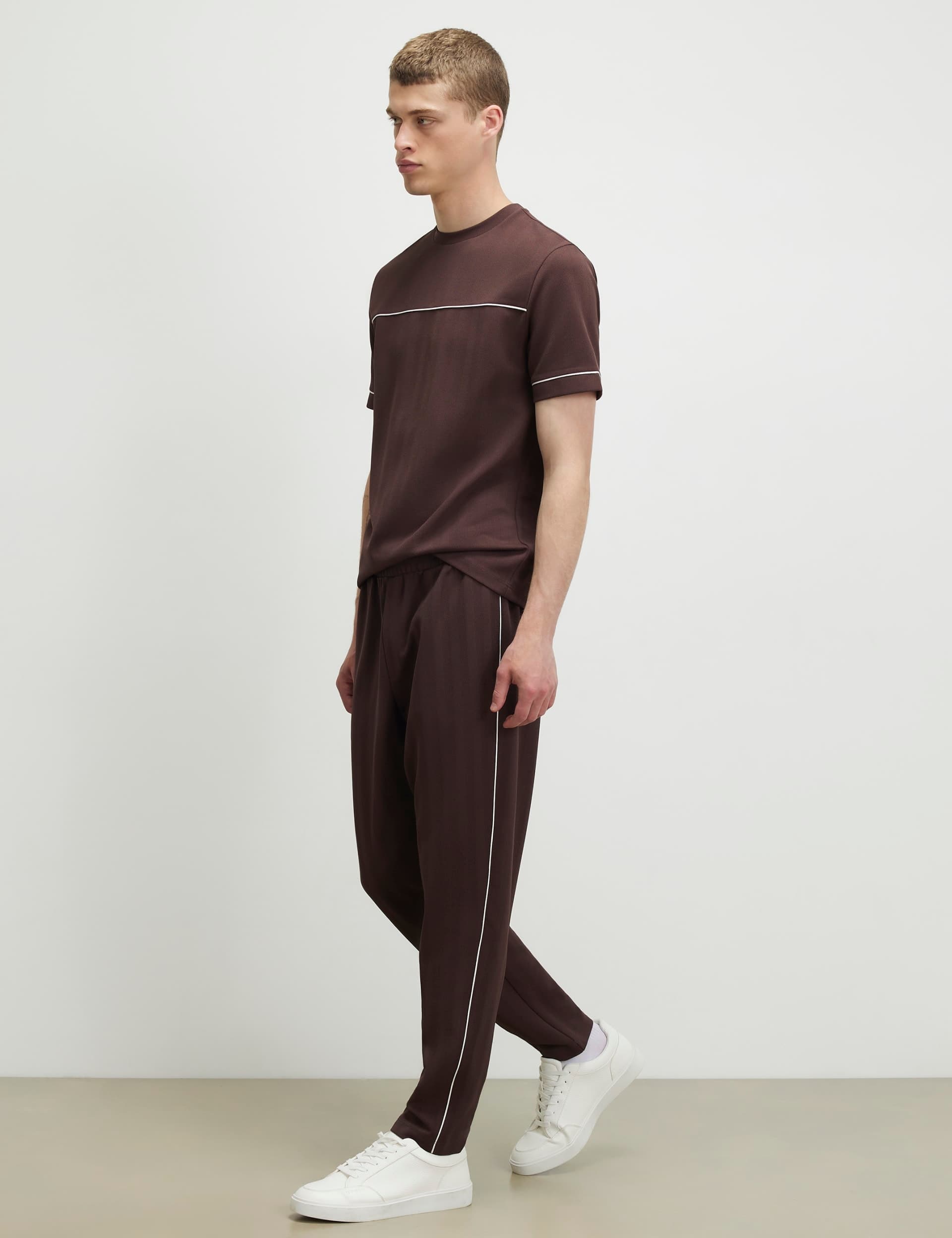 Textured Elasticated Waist Slim Fit Joggers