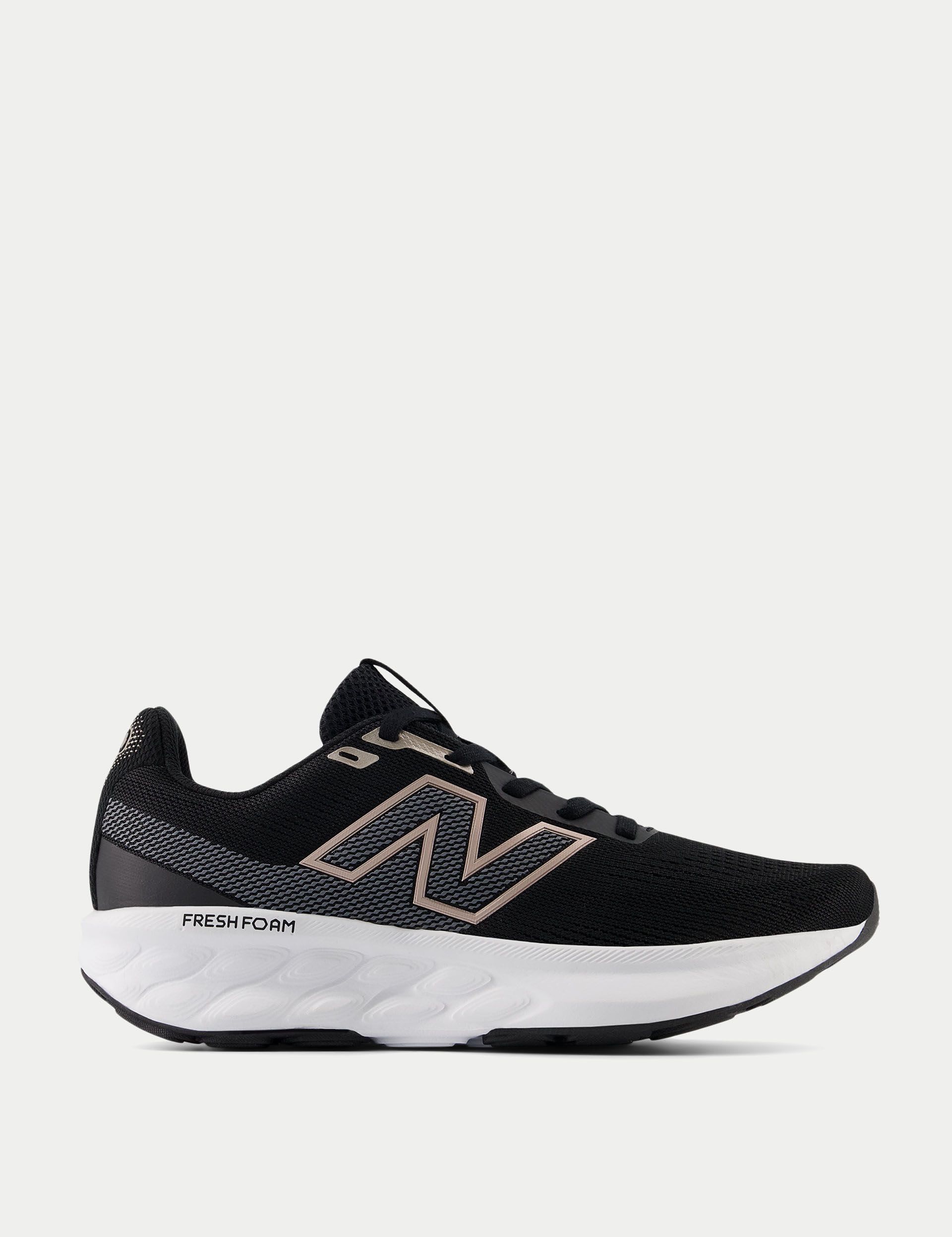 520v9 Running Trainers