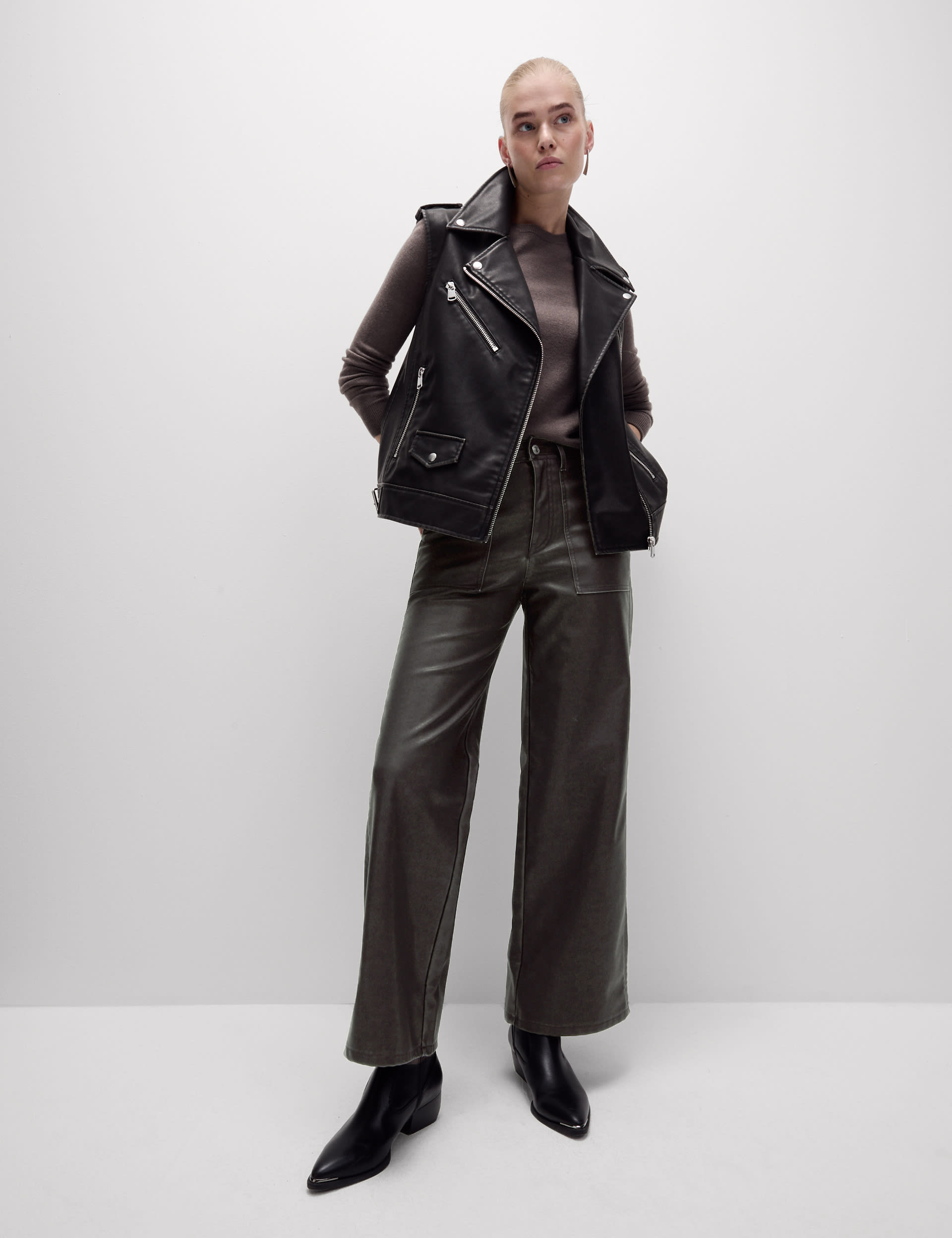 Black leather pants with pockets best sale