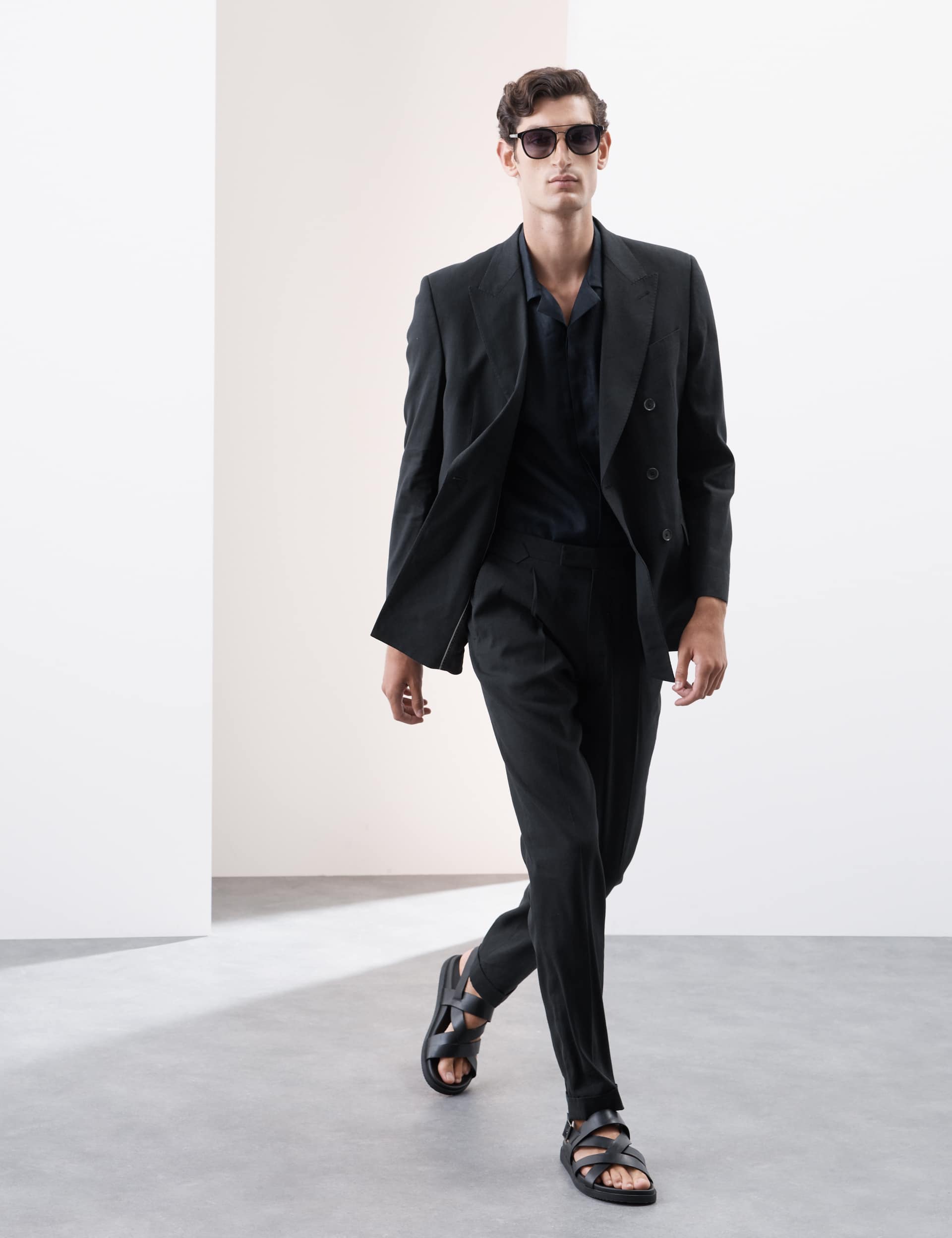 Tailored Fit Italian Performance Linen Blend Double Breasted Suit Jacket thumbnail 7