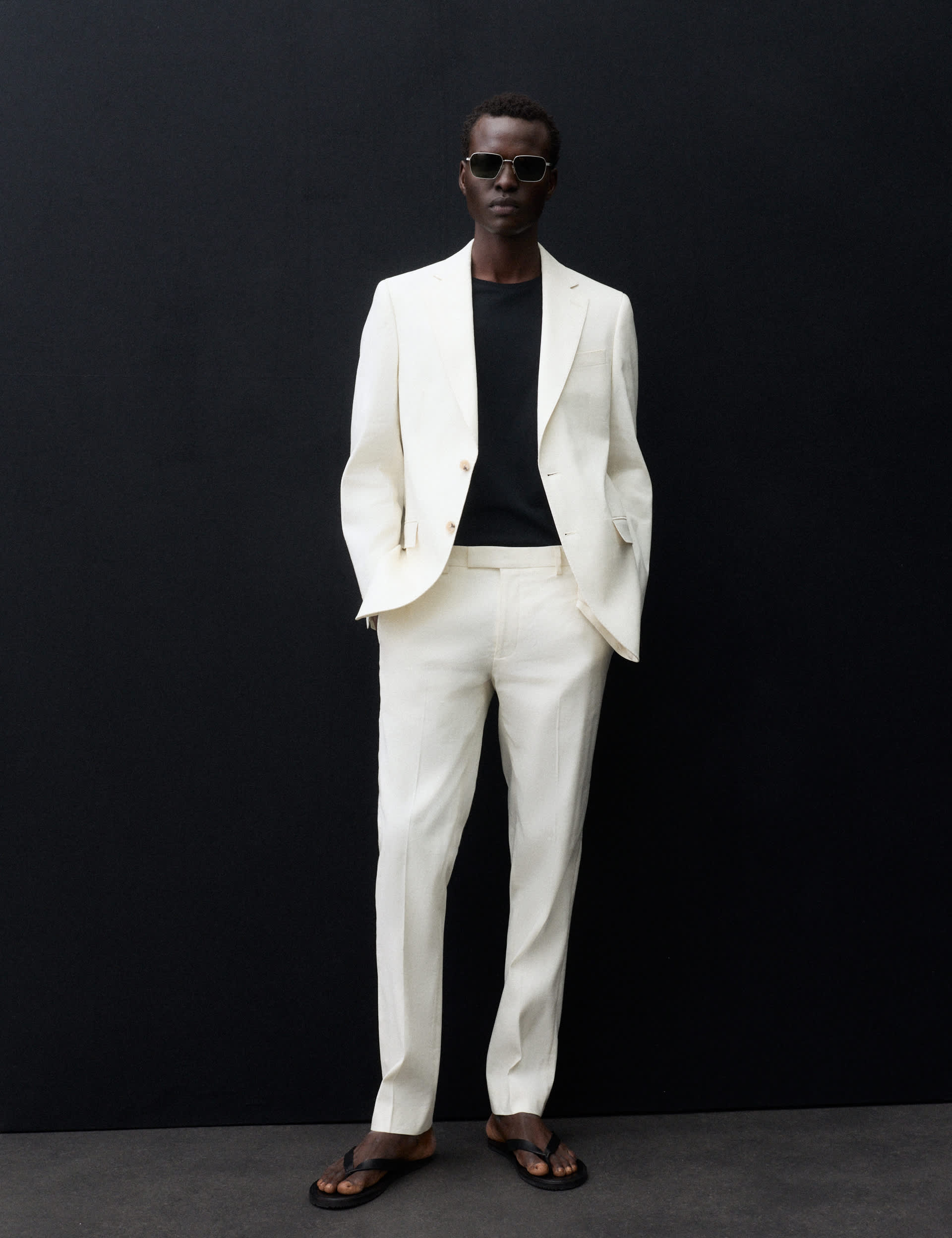 Tailored Fit Italian Performance Linen Blend Suit Trousers thumbnail 4