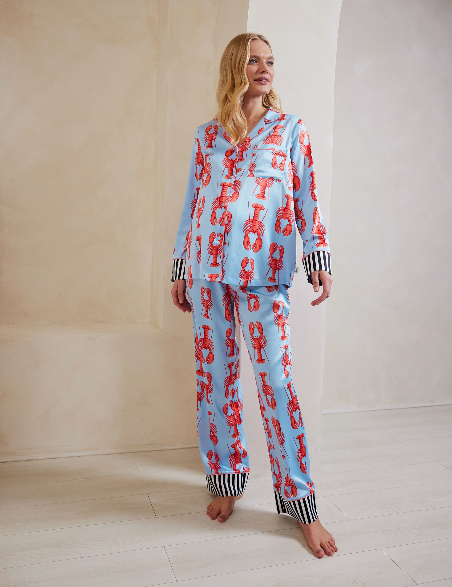 Maternity Satin Lobster Revere Pyjama Set
