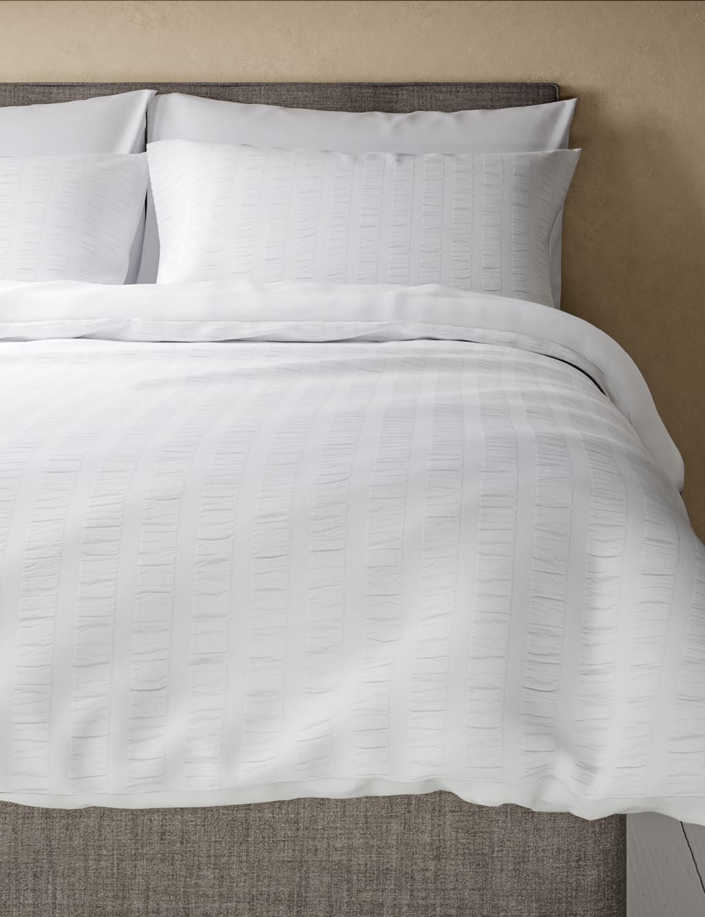 Pure Cotton Striped Seersucker Bedding Set 4 of 4