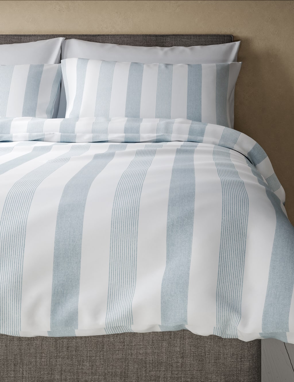 Pure Cotton Hadley Striped Bedding Set 4 of 4