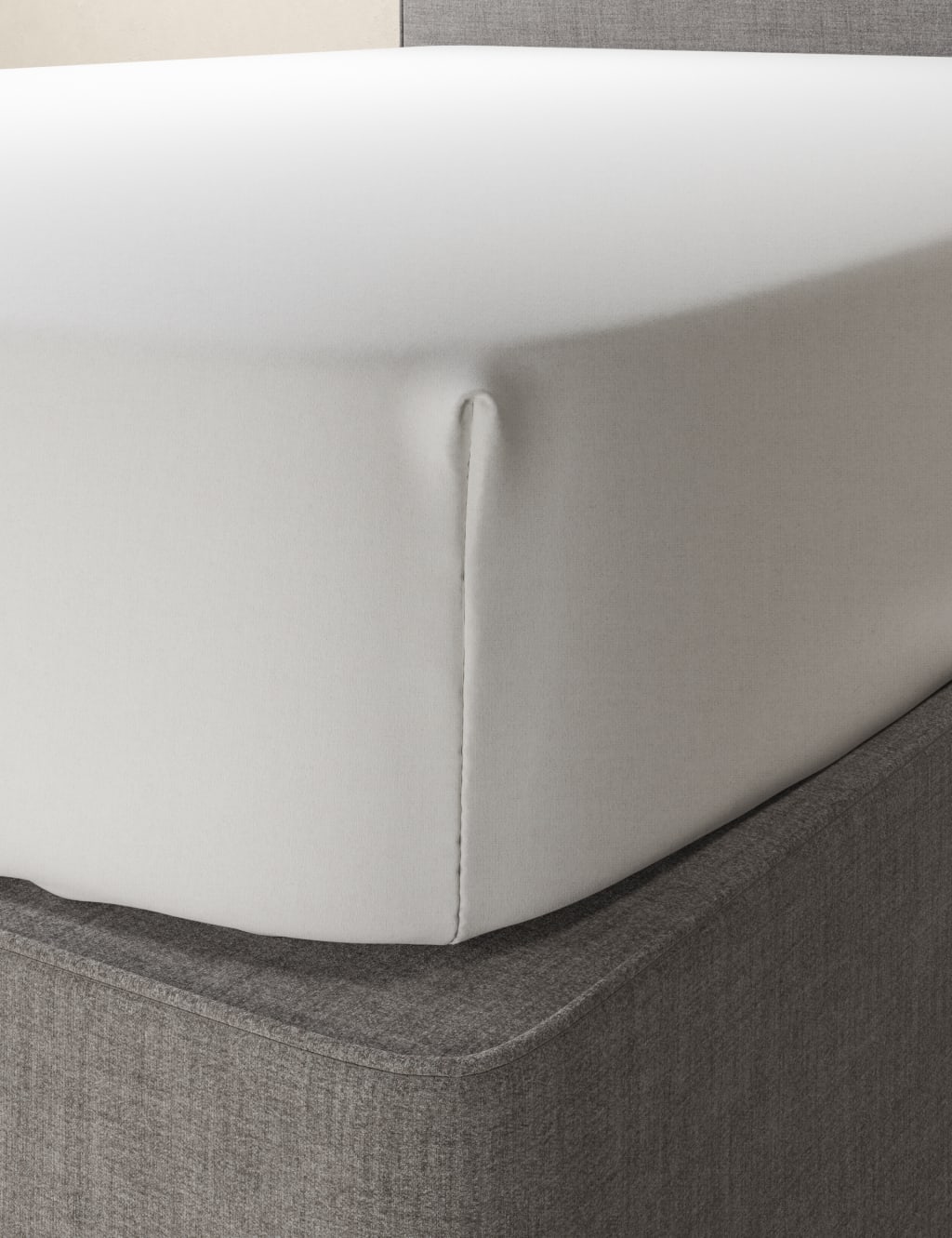Pure Brushed Cotton Deep Fitted Sheet 2 of 3