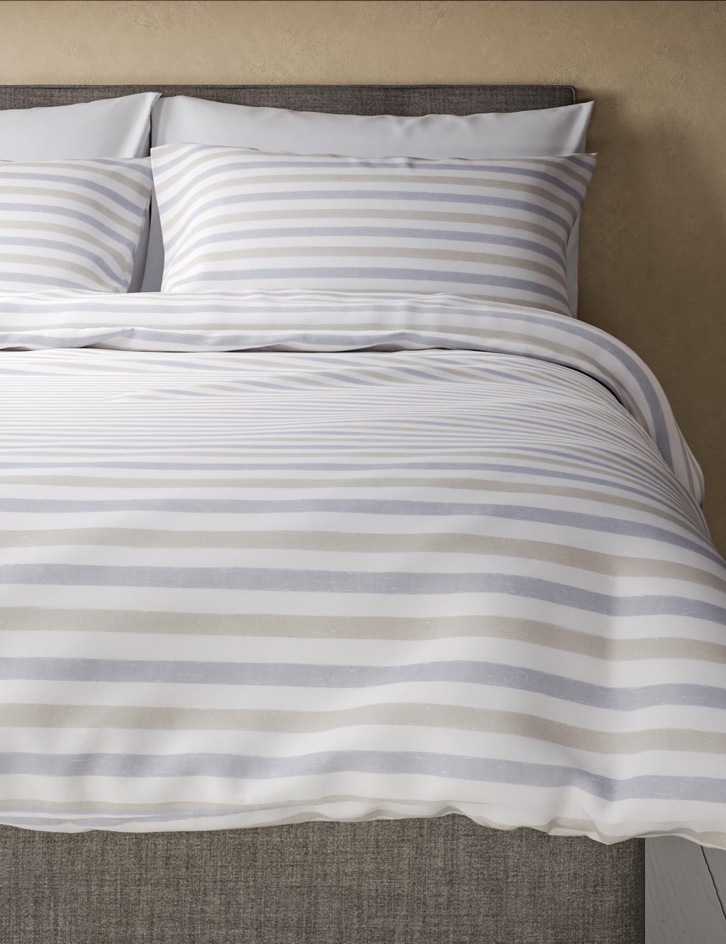 Elliott Printed Stripe Bedding Set 1 of 4