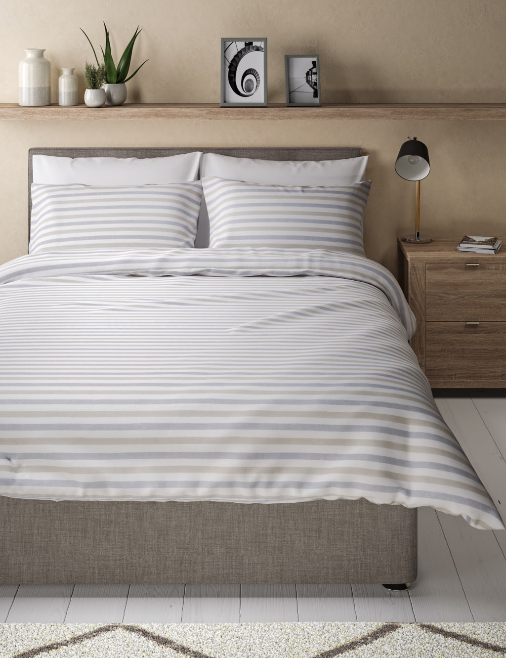 Elliott Printed Stripe Bedding Set 4 of 4