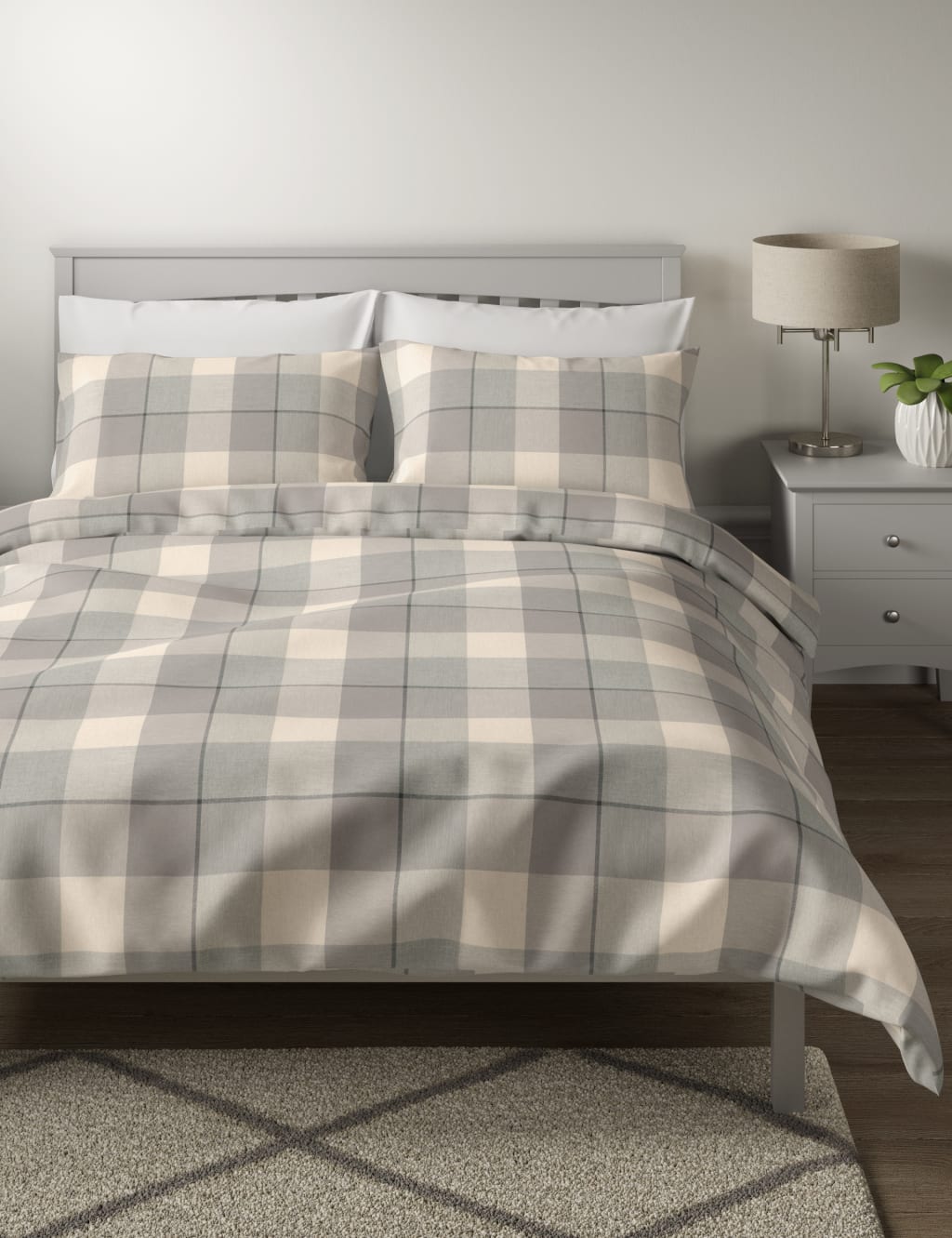 Brushed Cotton Checked Bedding Set 4 of 4