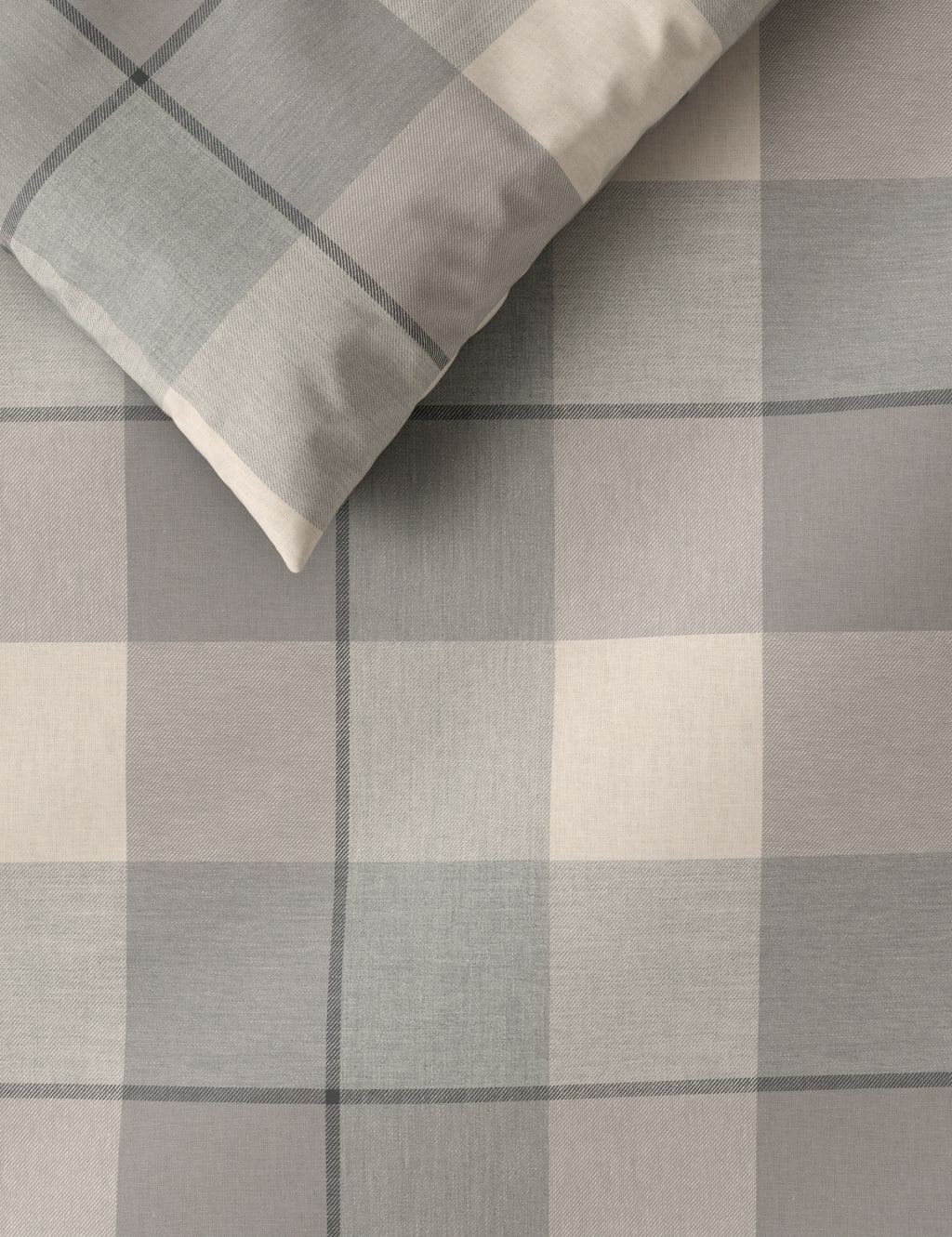 Brushed Cotton Checked Bedding Set 2 of 4