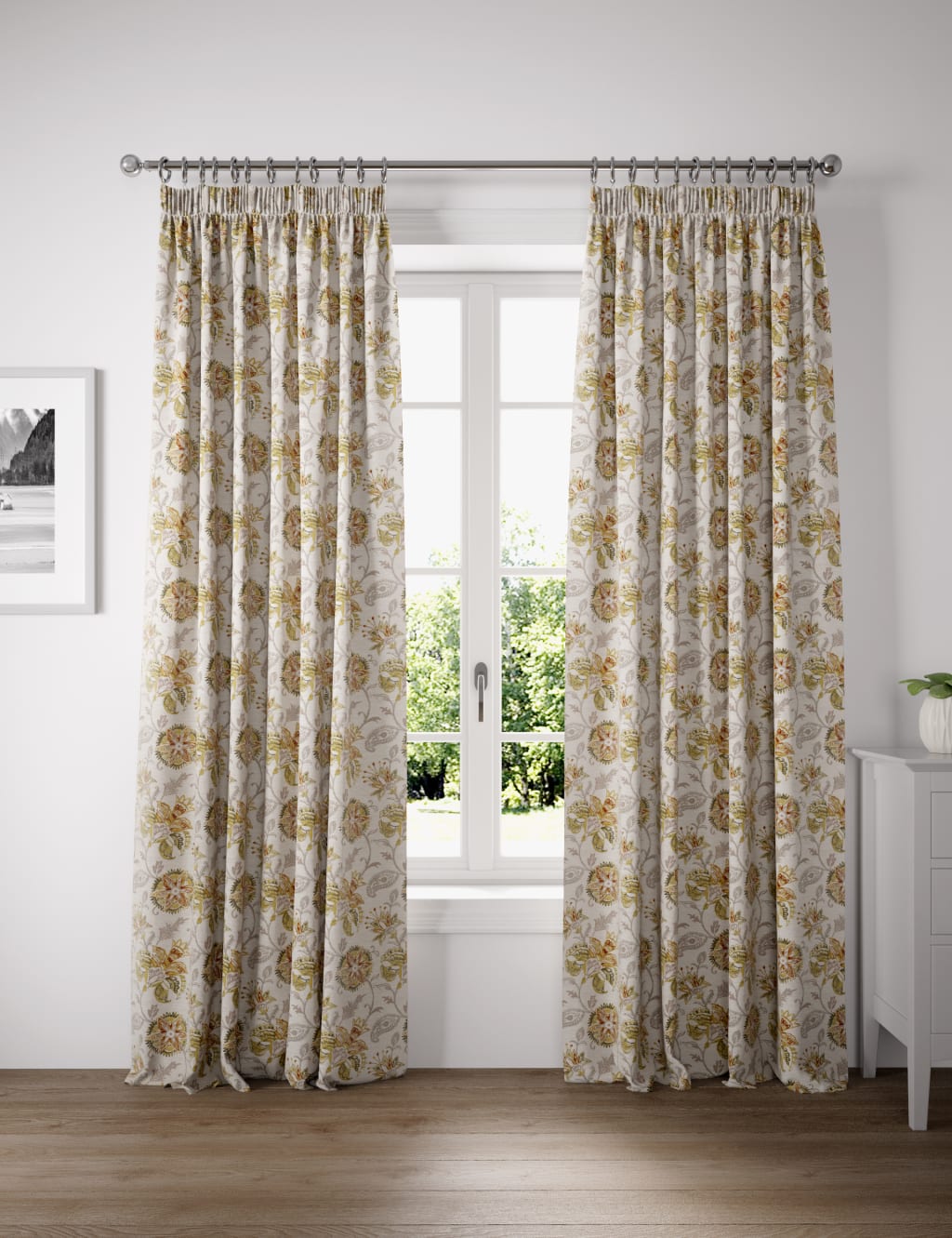 Linda Floral Curtains 1 of 3