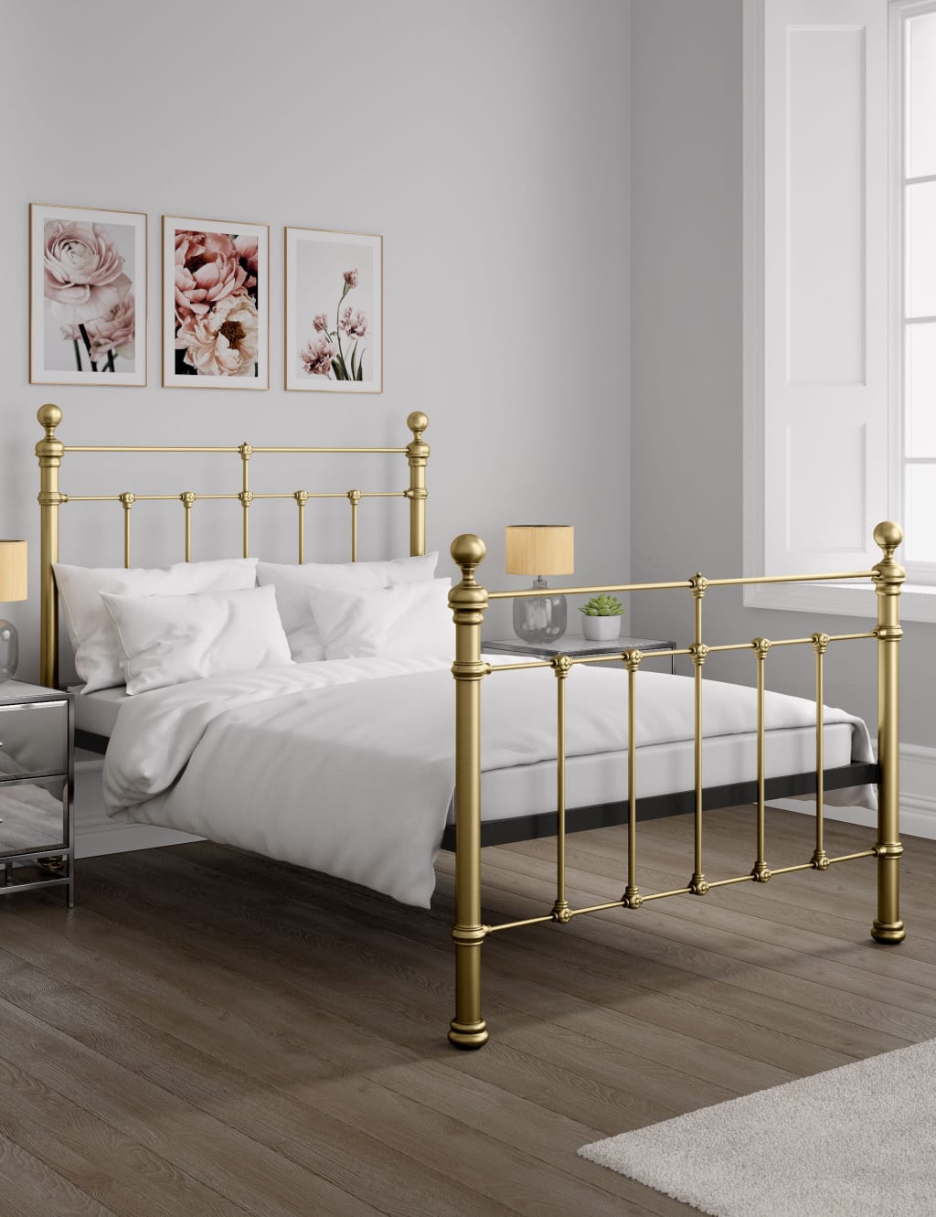 Castello Bed 2 of 10