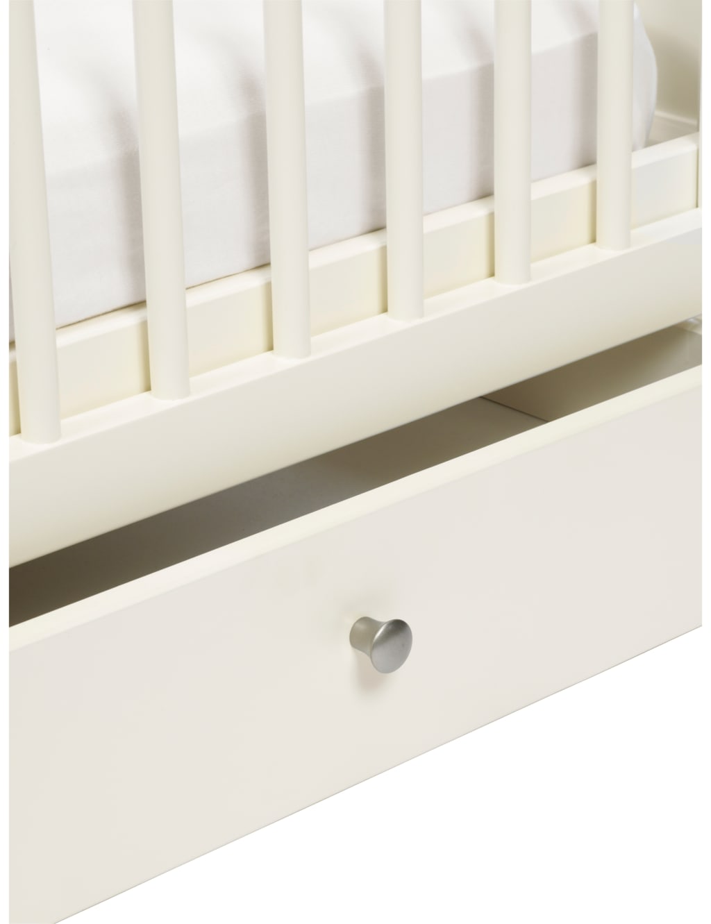 Hastings Ivory Cot Bed 9 of 10