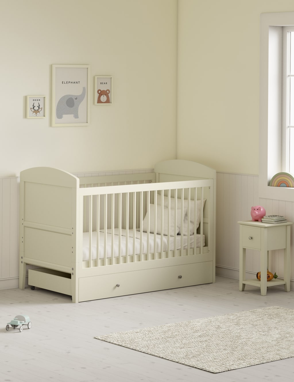 Hastings Ivory Cot Bed 2 of 10